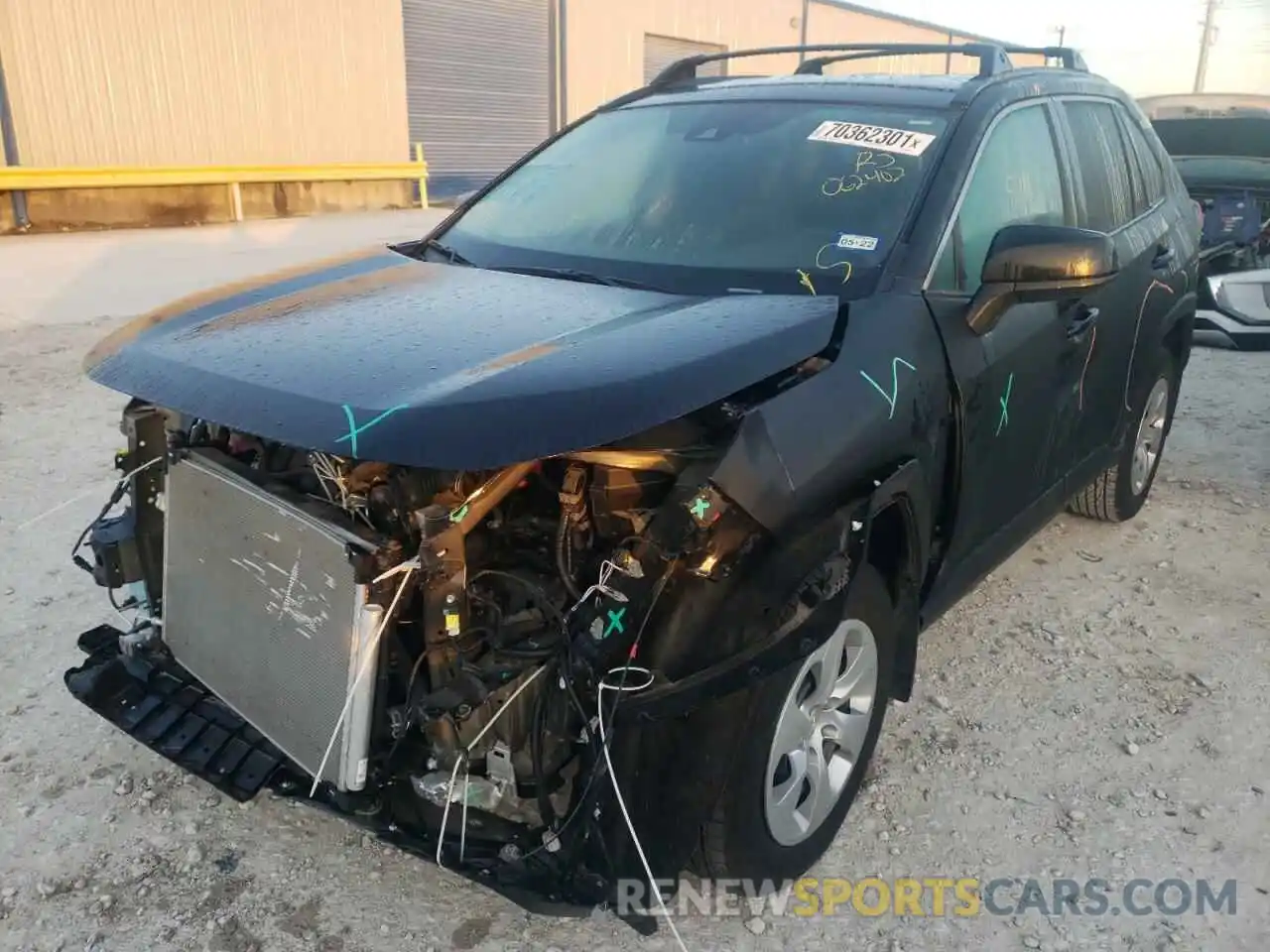 2 Photograph of a damaged car 2T3H1RFV8LC062402 TOYOTA RAV4 2020