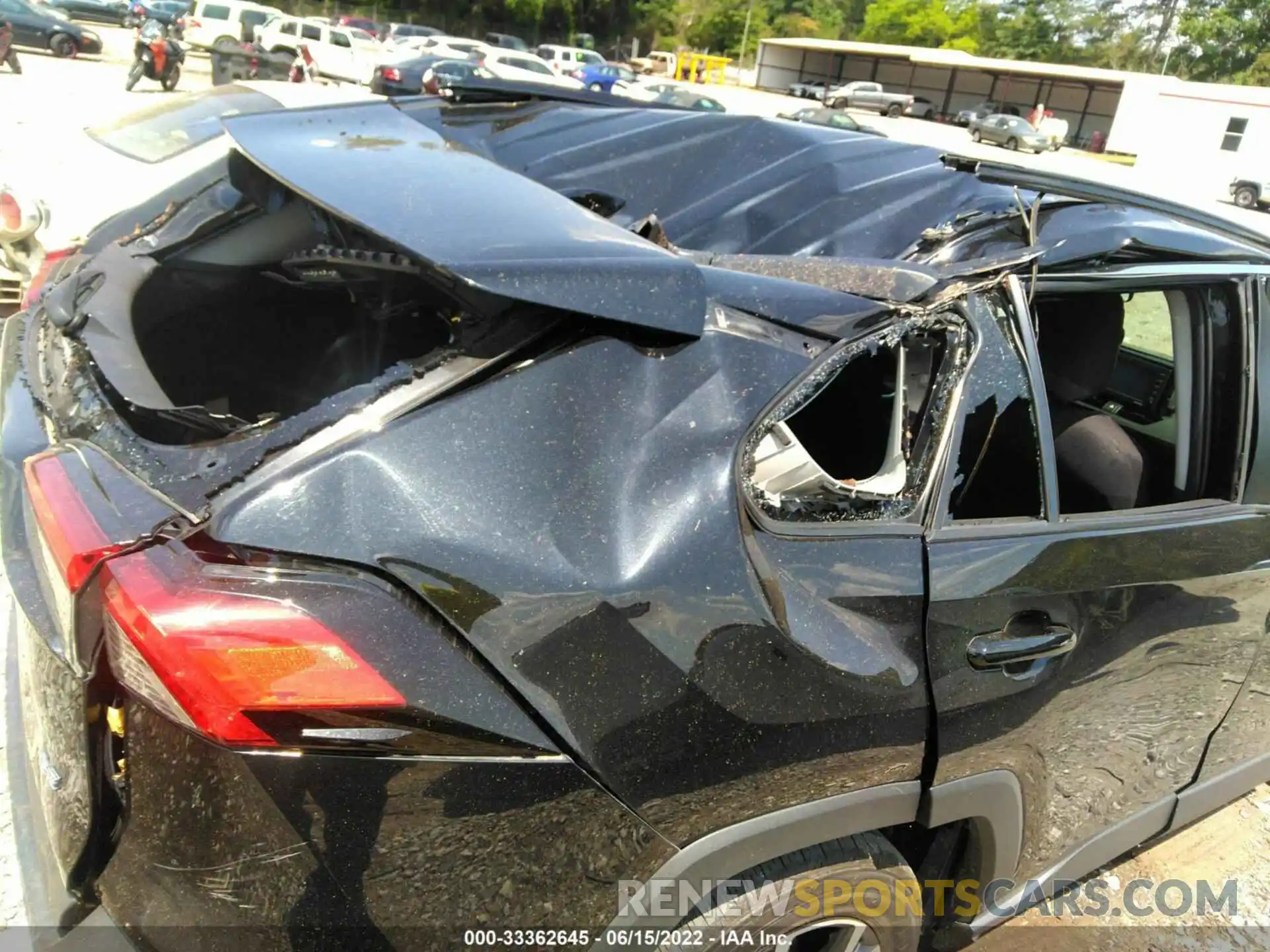 6 Photograph of a damaged car 2T3H1RFV8LC074453 TOYOTA RAV4 2020