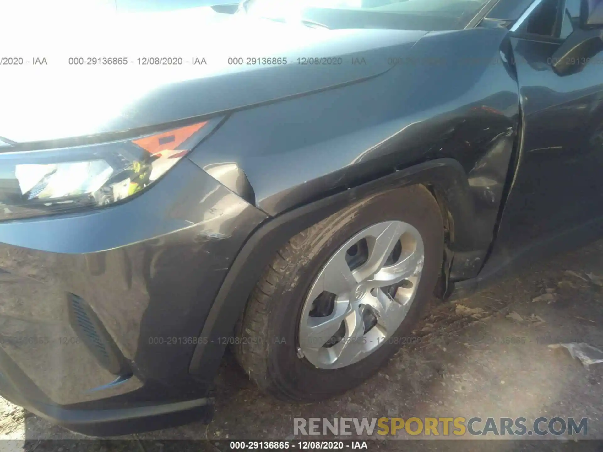 6 Photograph of a damaged car 2T3H1RFV8LC075070 TOYOTA RAV4 2020