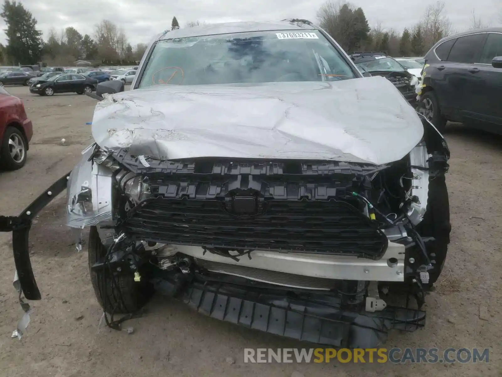 9 Photograph of a damaged car 2T3H1RFV8LC078325 TOYOTA RAV4 2020