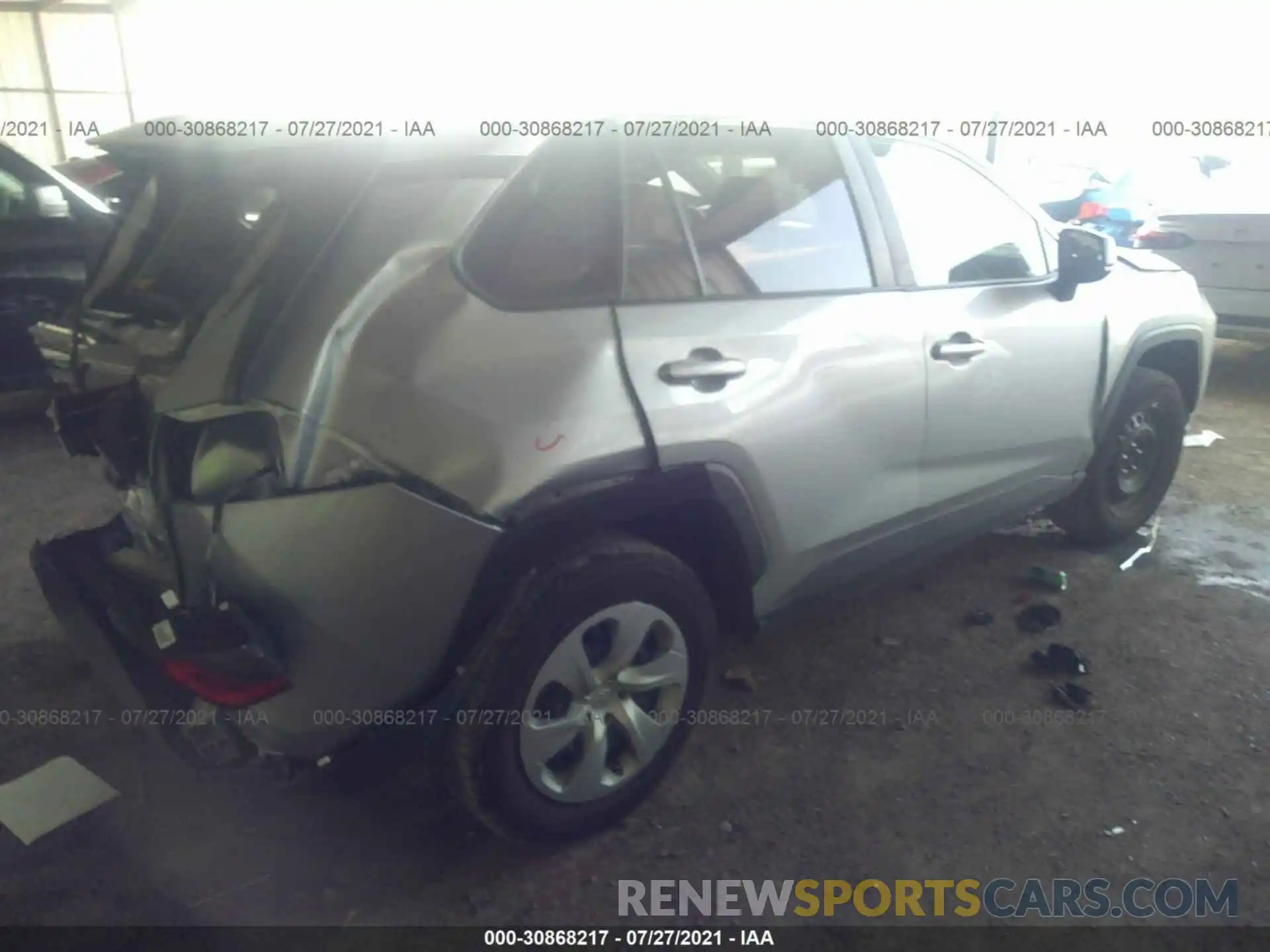 4 Photograph of a damaged car 2T3H1RFV8LC078860 TOYOTA RAV4 2020