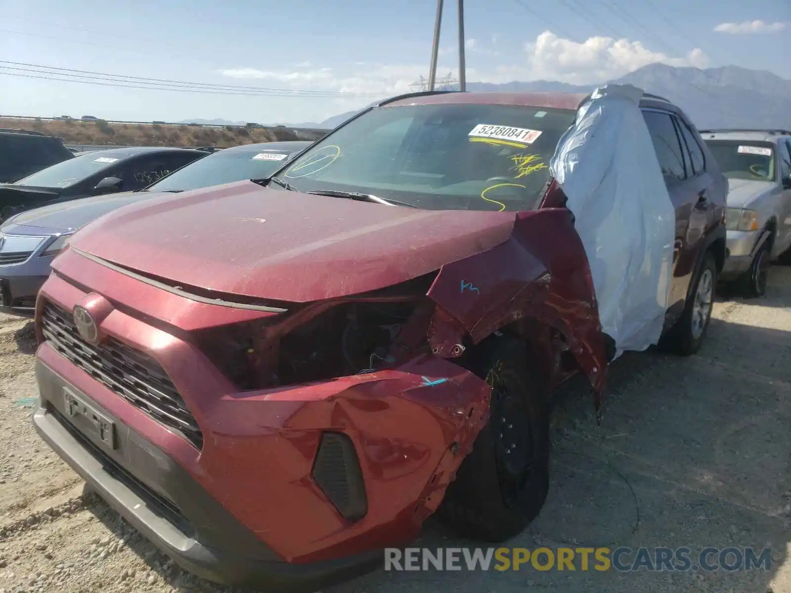 2 Photograph of a damaged car 2T3H1RFV8LW061555 TOYOTA RAV4 2020