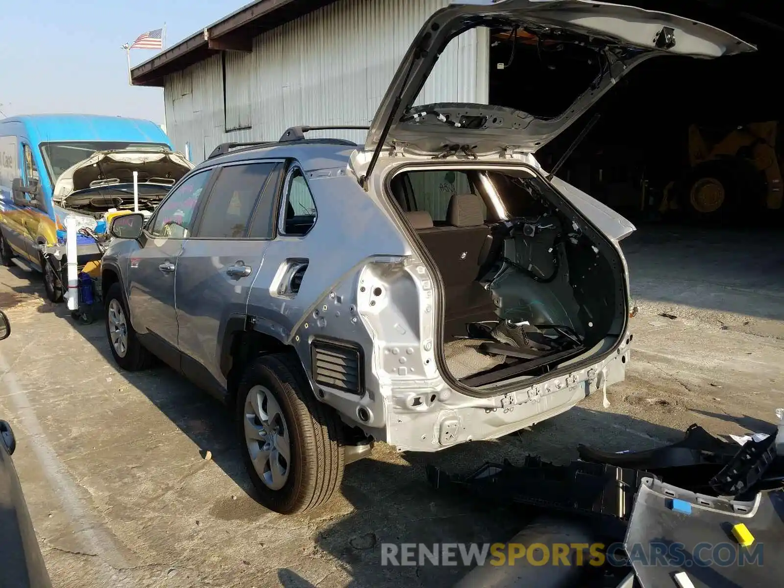 3 Photograph of a damaged car 2T3H1RFV8LW065119 TOYOTA RAV4 2020