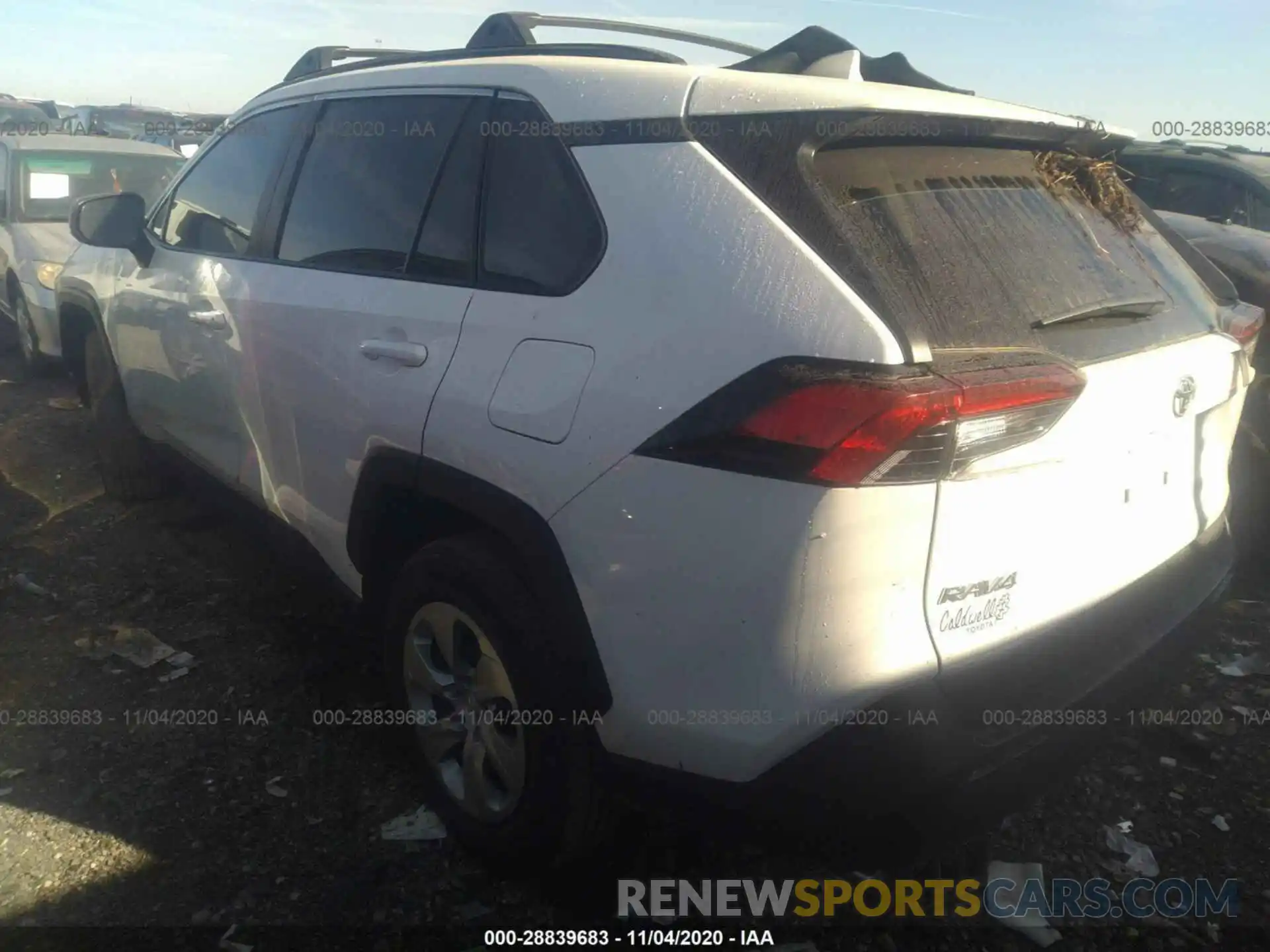 3 Photograph of a damaged car 2T3H1RFV8LW079182 TOYOTA RAV4 2020