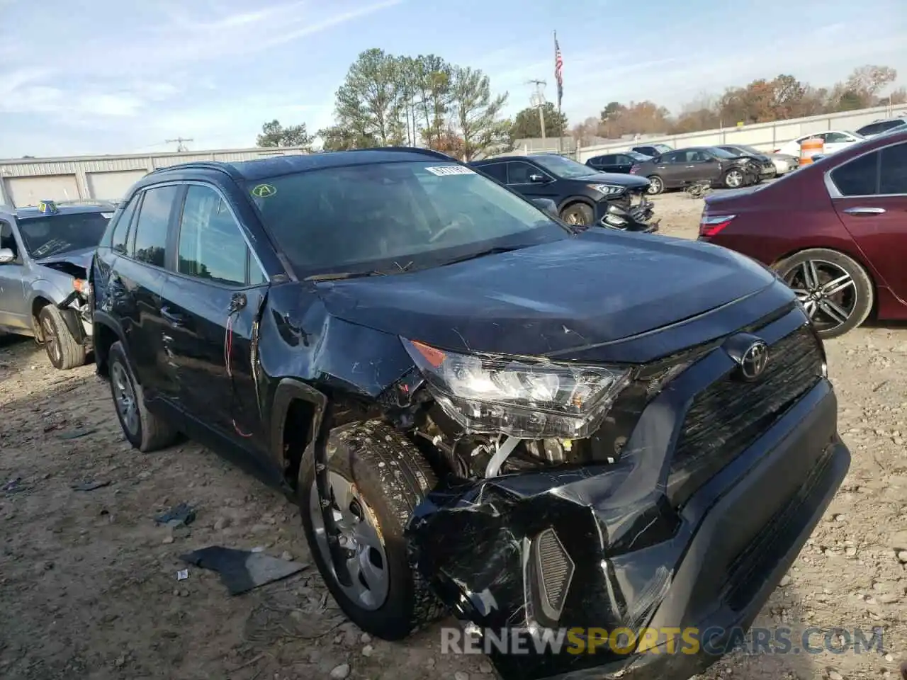 1 Photograph of a damaged car 2T3H1RFV8LW086469 TOYOTA RAV4 2020