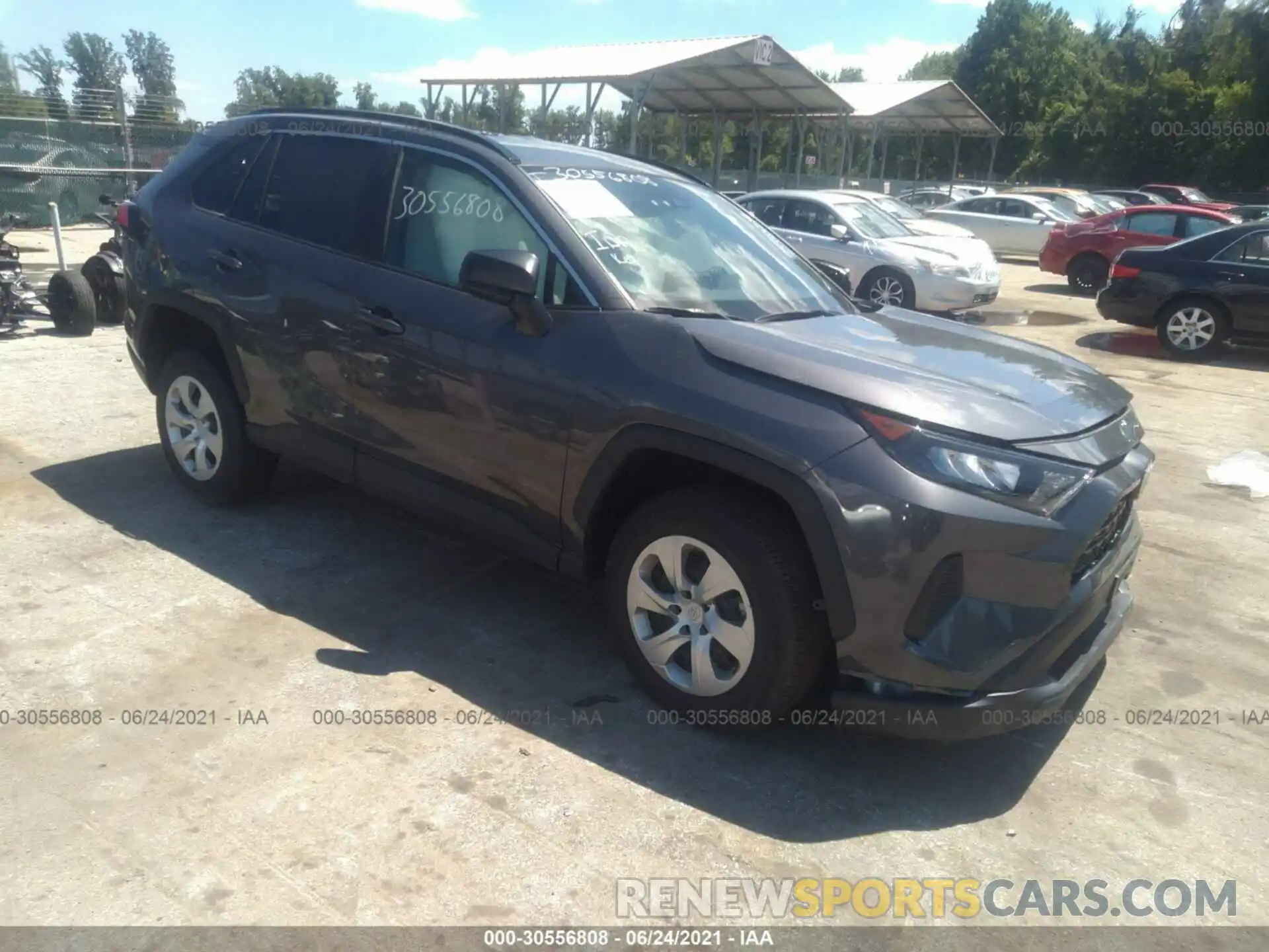 1 Photograph of a damaged car 2T3H1RFV8LW094040 TOYOTA RAV4 2020