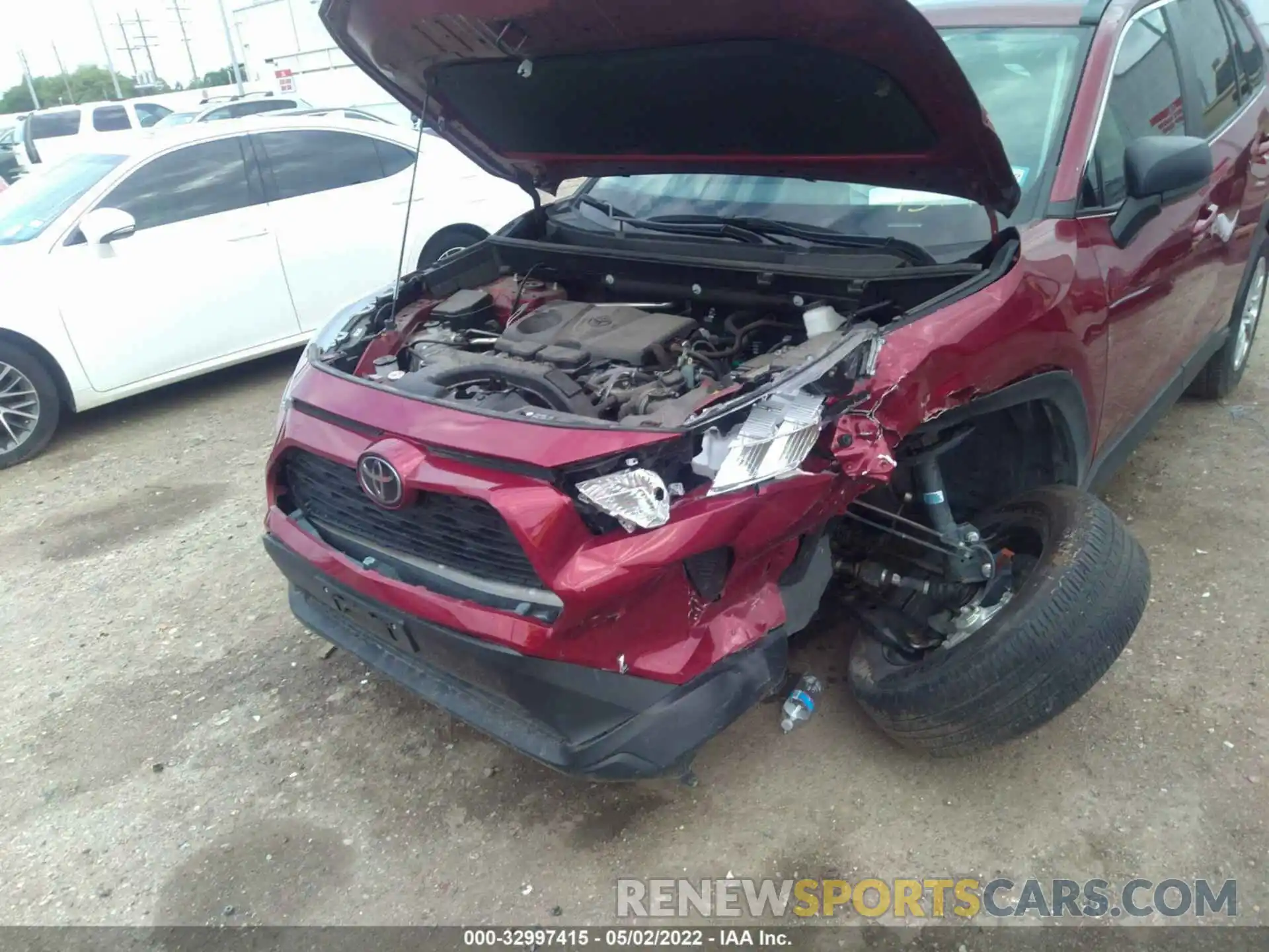 6 Photograph of a damaged car 2T3H1RFV8LW097374 TOYOTA RAV4 2020