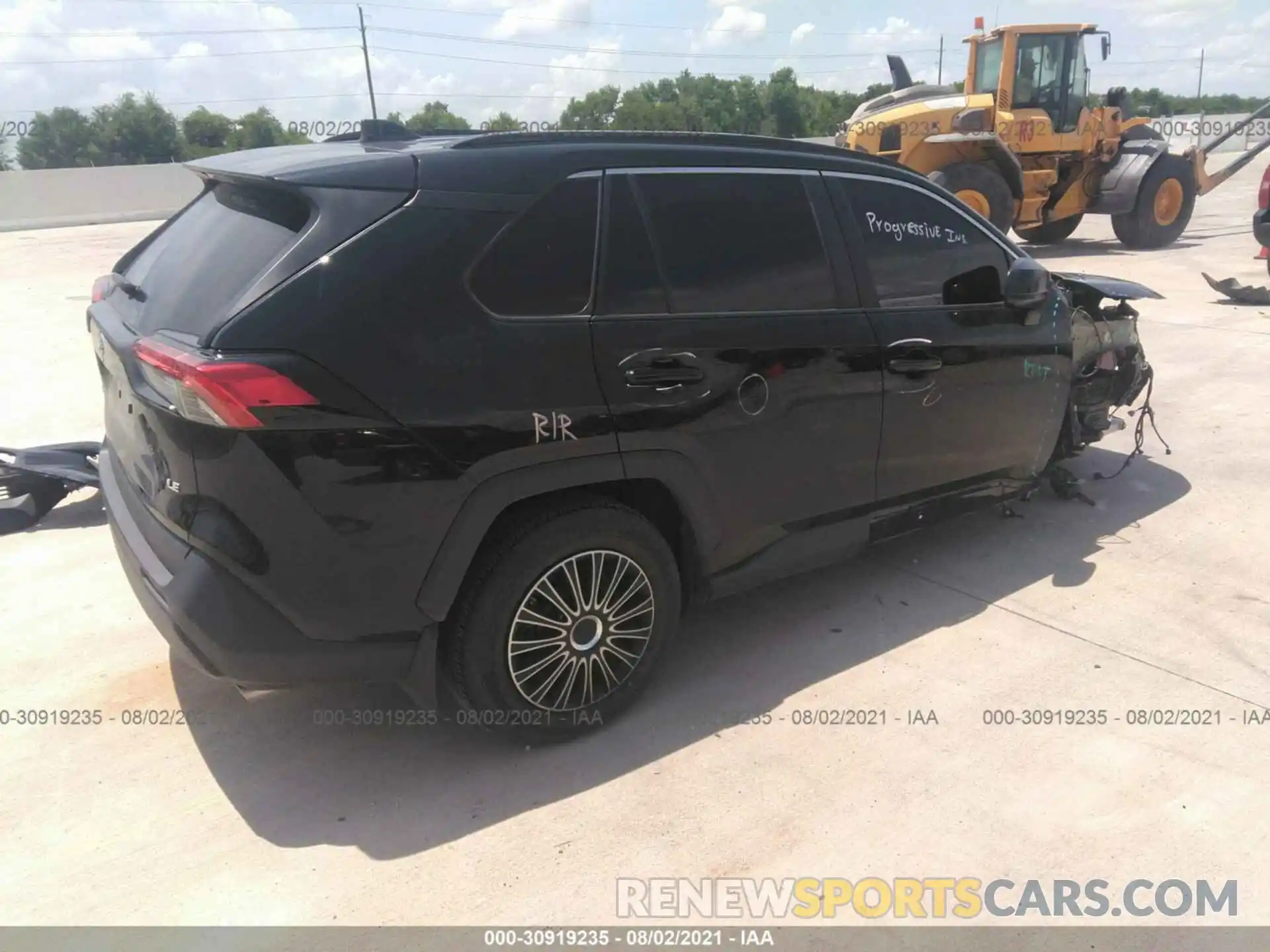 4 Photograph of a damaged car 2T3H1RFV9LC033748 TOYOTA RAV4 2020