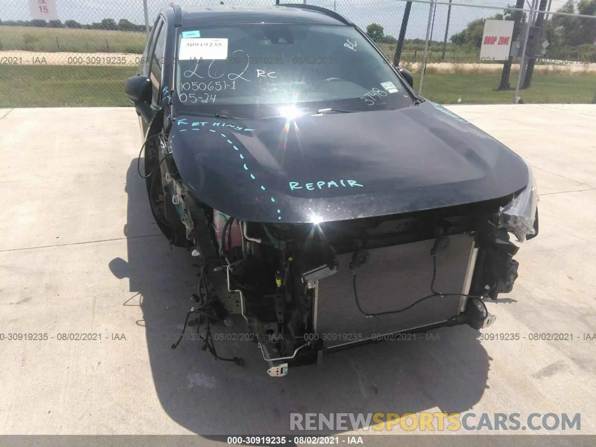 6 Photograph of a damaged car 2T3H1RFV9LC033748 TOYOTA RAV4 2020