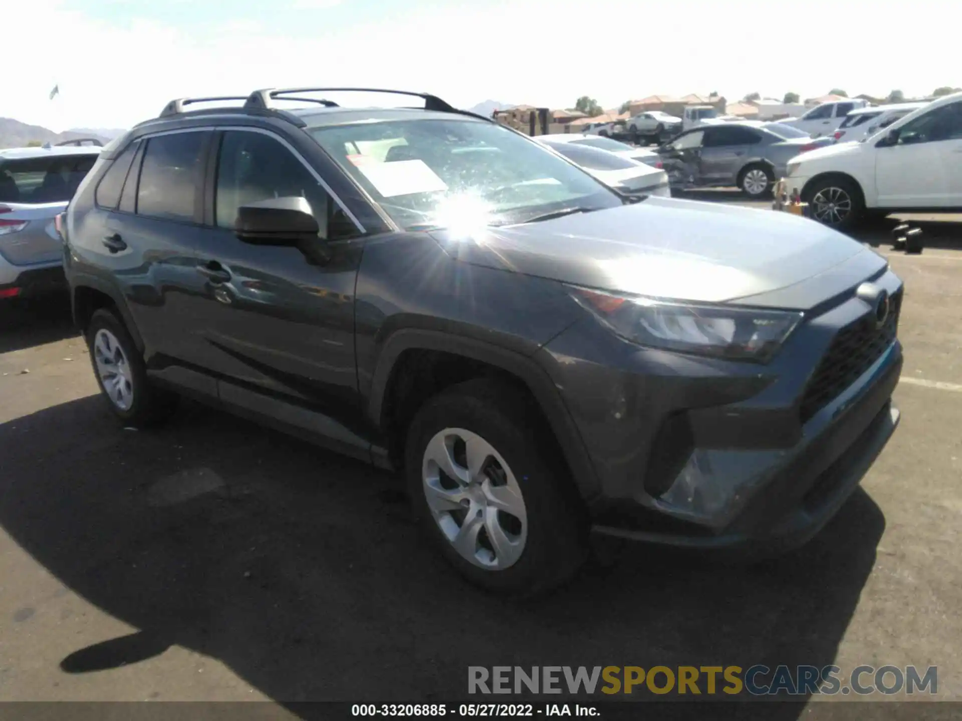 1 Photograph of a damaged car 2T3H1RFV9LC035712 TOYOTA RAV4 2020