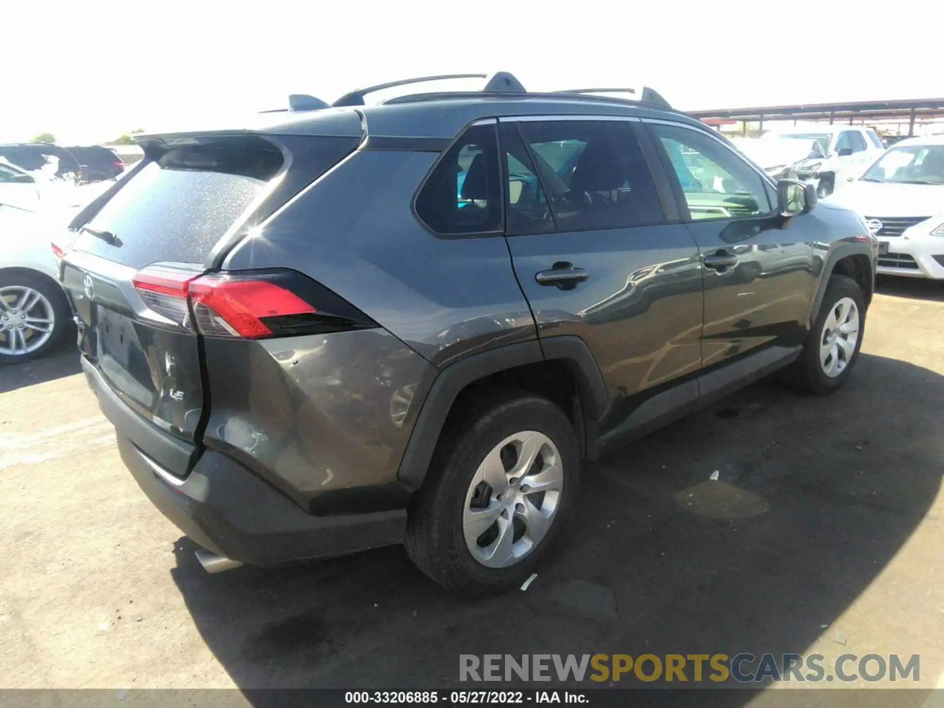 4 Photograph of a damaged car 2T3H1RFV9LC035712 TOYOTA RAV4 2020