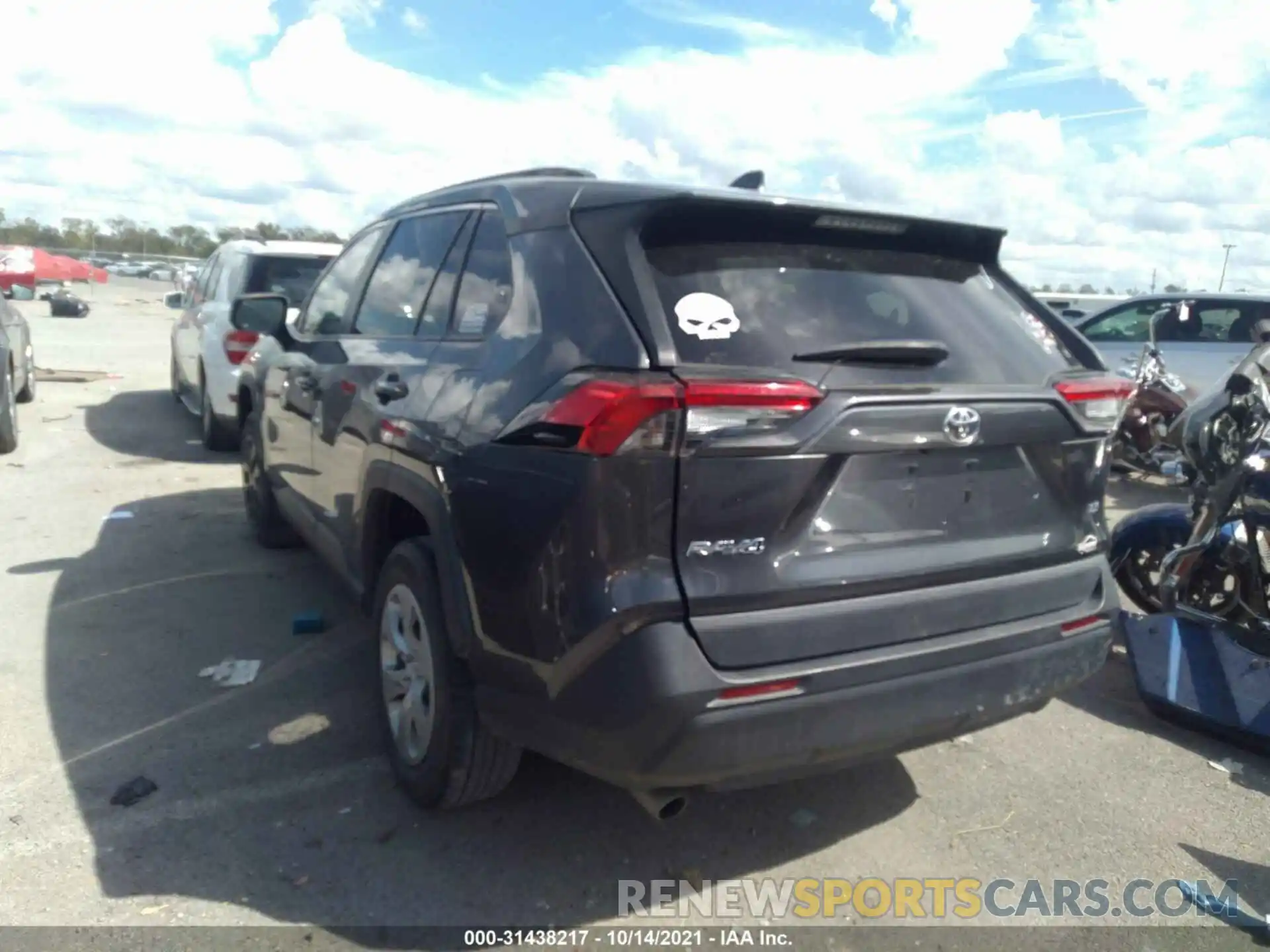 3 Photograph of a damaged car 2T3H1RFV9LC036911 TOYOTA RAV4 2020