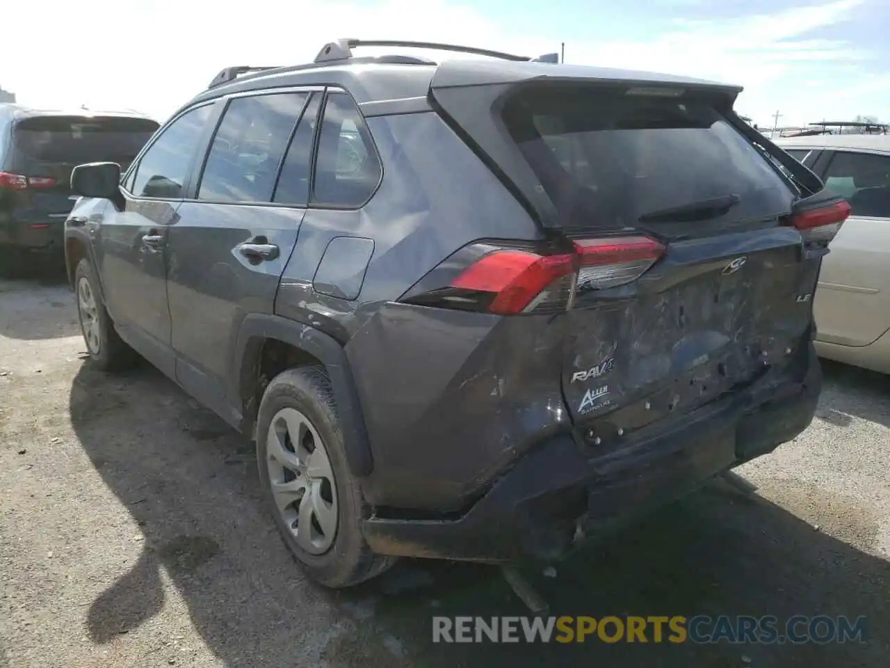 3 Photograph of a damaged car 2T3H1RFV9LC037704 TOYOTA RAV4 2020