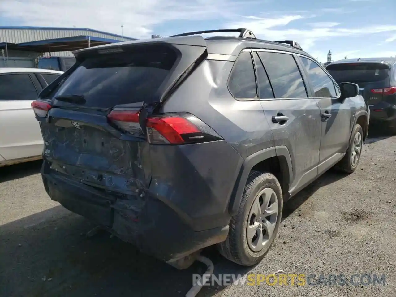 4 Photograph of a damaged car 2T3H1RFV9LC037704 TOYOTA RAV4 2020