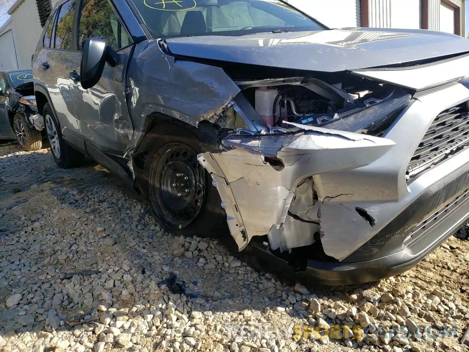 9 Photograph of a damaged car 2T3H1RFV9LC038500 TOYOTA RAV4 2020