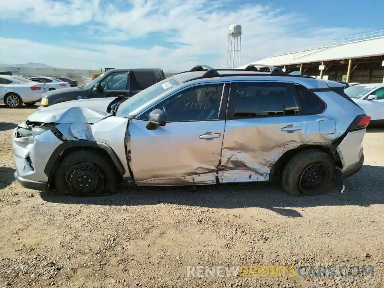 9 Photograph of a damaged car 2T3H1RFV9LC049349 TOYOTA RAV4 2020