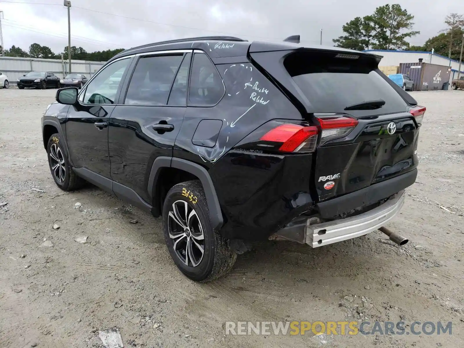 3 Photograph of a damaged car 2T3H1RFV9LC049562 TOYOTA RAV4 2020