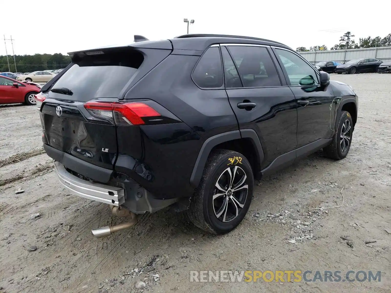 4 Photograph of a damaged car 2T3H1RFV9LC049562 TOYOTA RAV4 2020