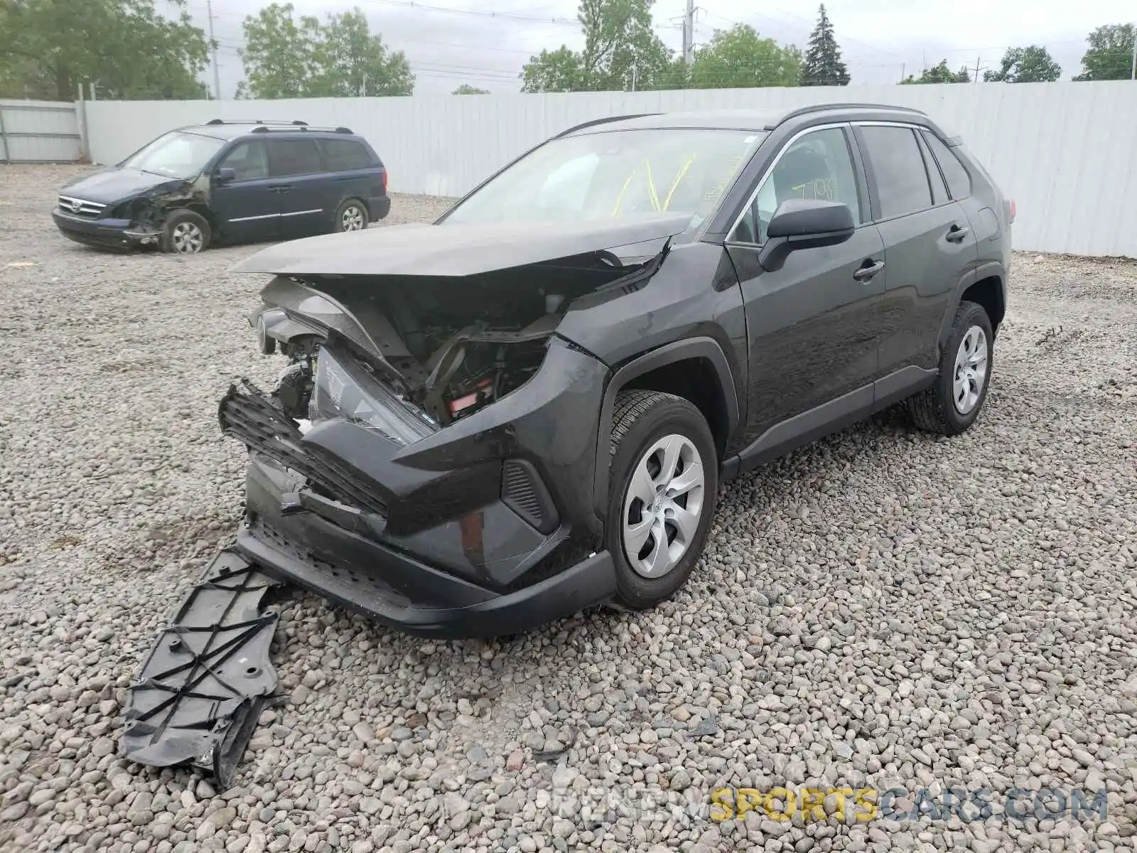 2 Photograph of a damaged car 2T3H1RFV9LC065096 TOYOTA RAV4 2020