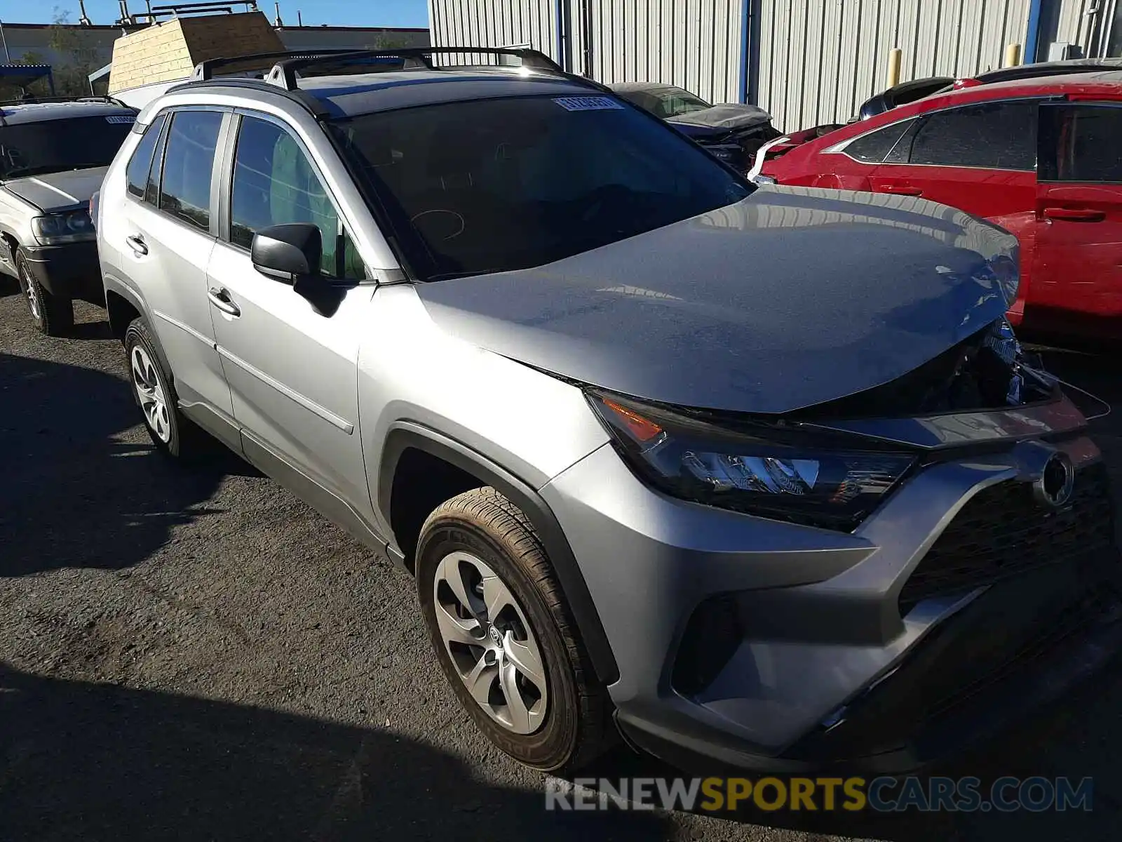 1 Photograph of a damaged car 2T3H1RFV9LC071626 TOYOTA RAV4 2020