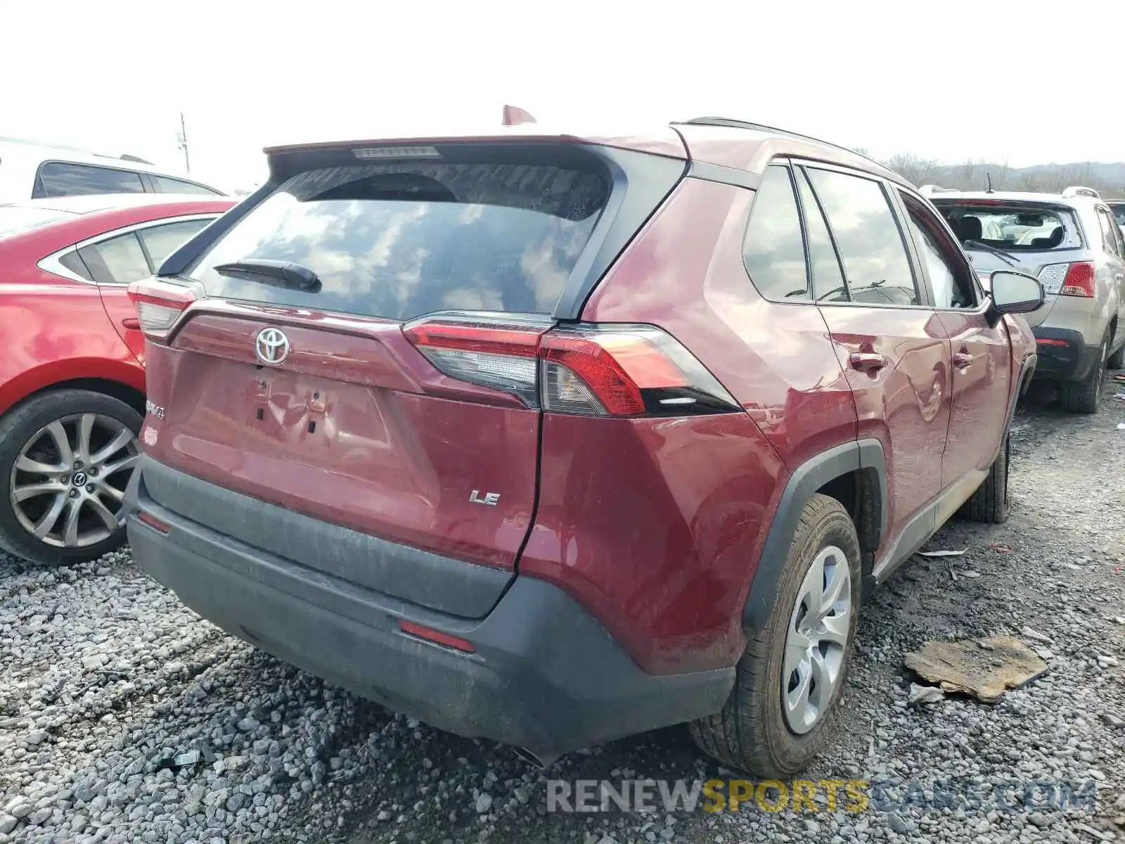 4 Photograph of a damaged car 2T3H1RFV9LC080195 TOYOTA RAV4 2020