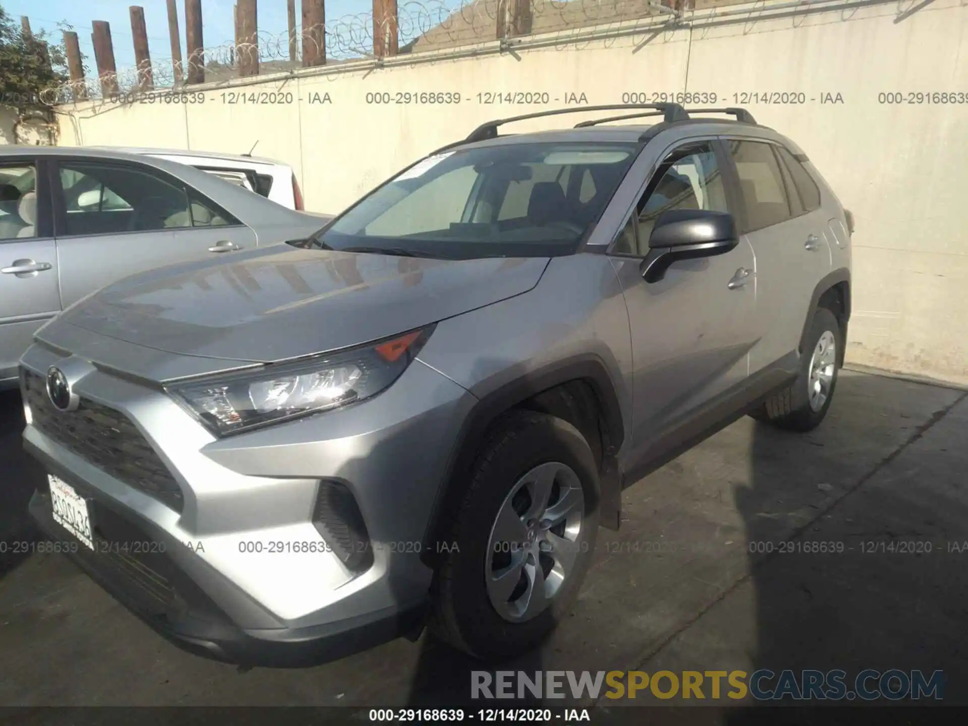 2 Photograph of a damaged car 2T3H1RFV9LC084733 TOYOTA RAV4 2020