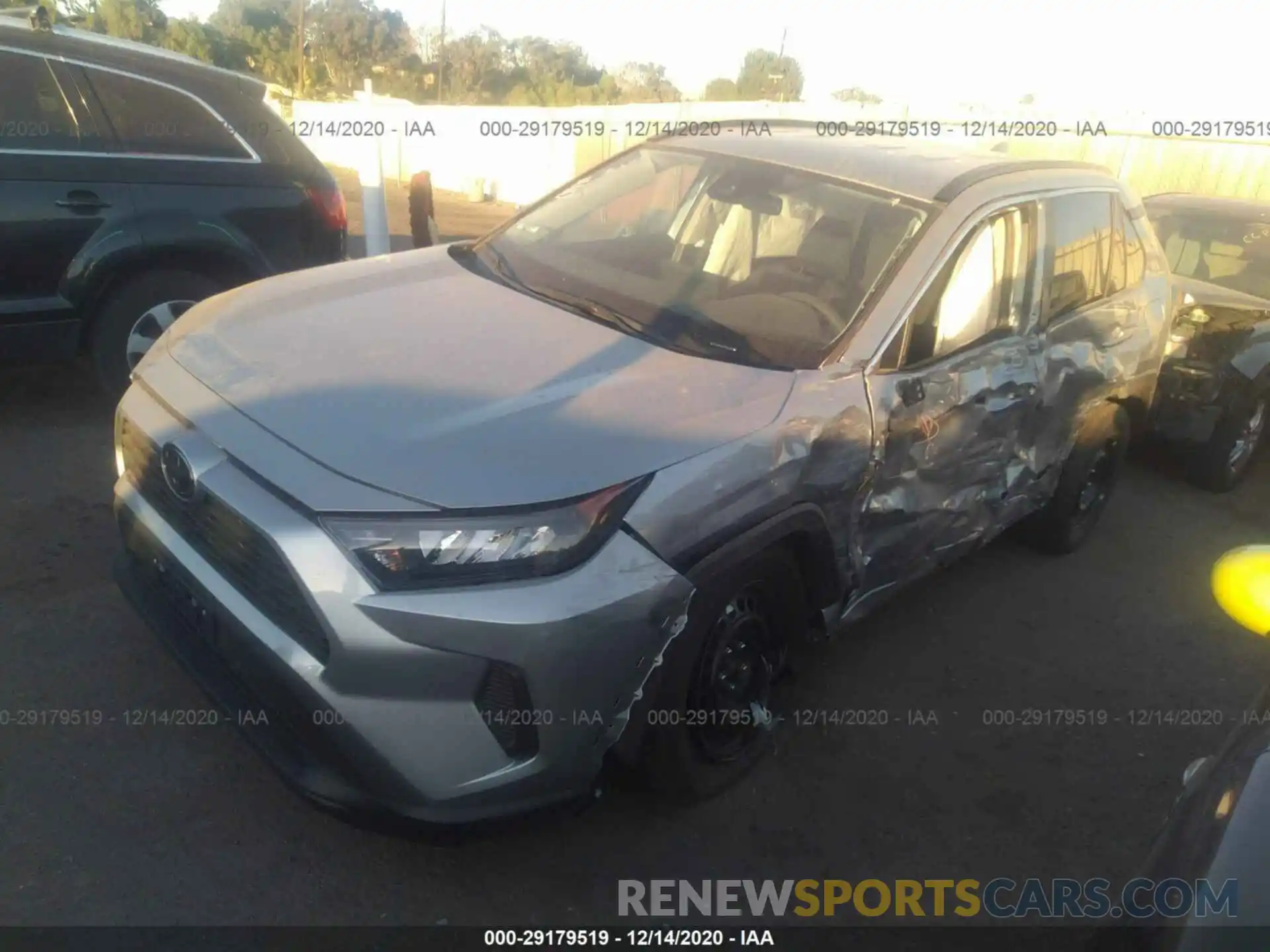 2 Photograph of a damaged car 2T3H1RFV9LC084991 TOYOTA RAV4 2020