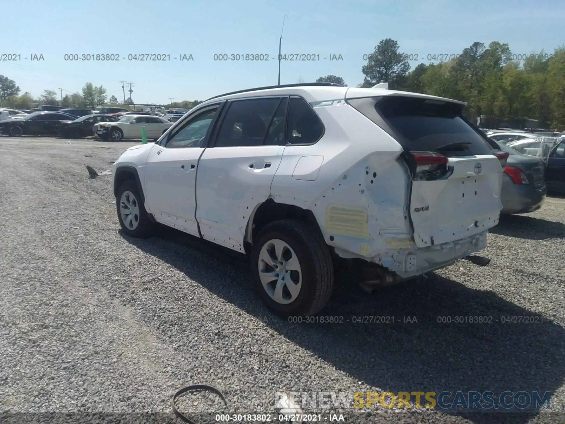 3 Photograph of a damaged car 2T3H1RFV9LW061645 TOYOTA RAV4 2020