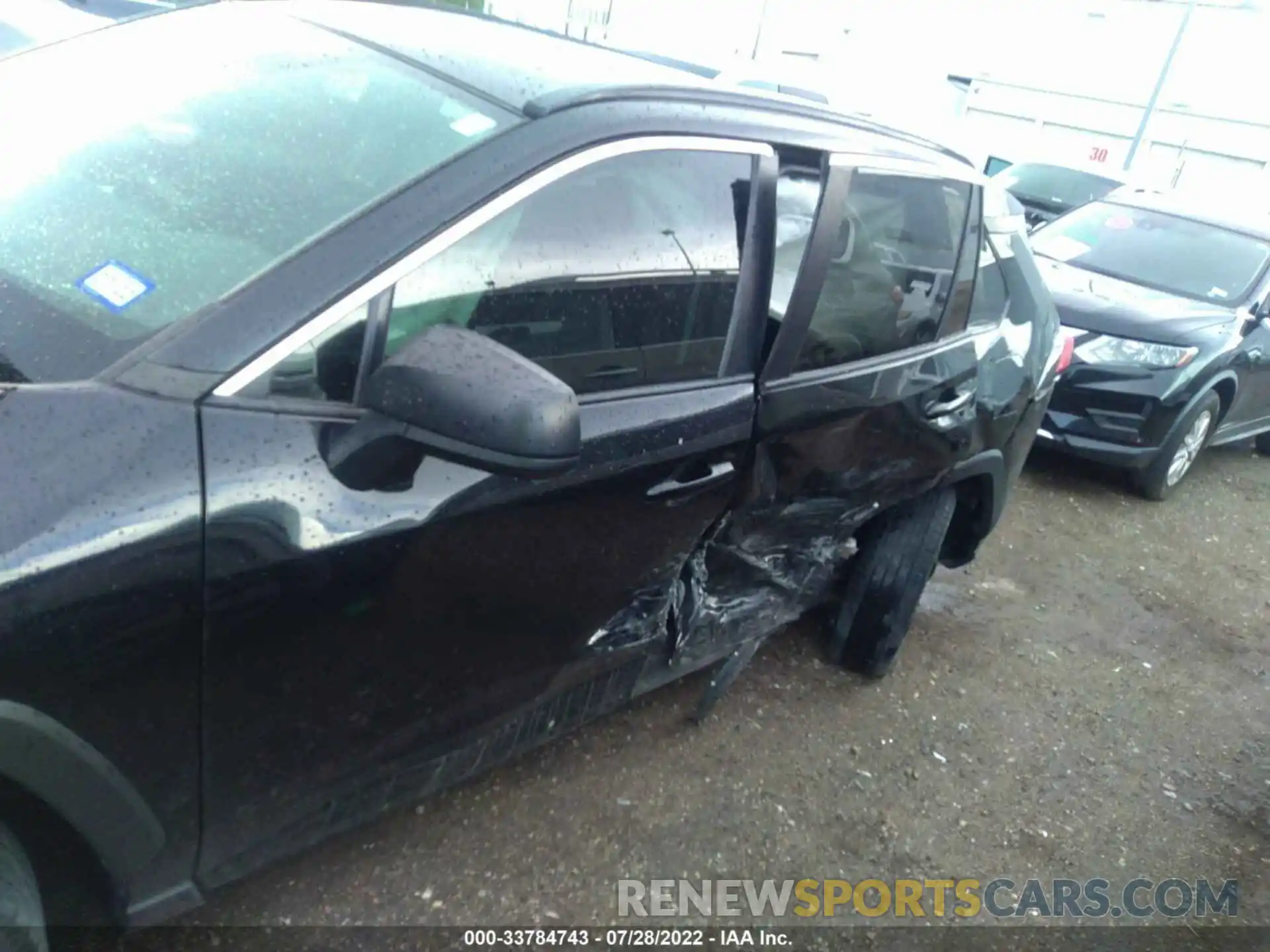 6 Photograph of a damaged car 2T3H1RFV9LW069227 TOYOTA RAV4 2020