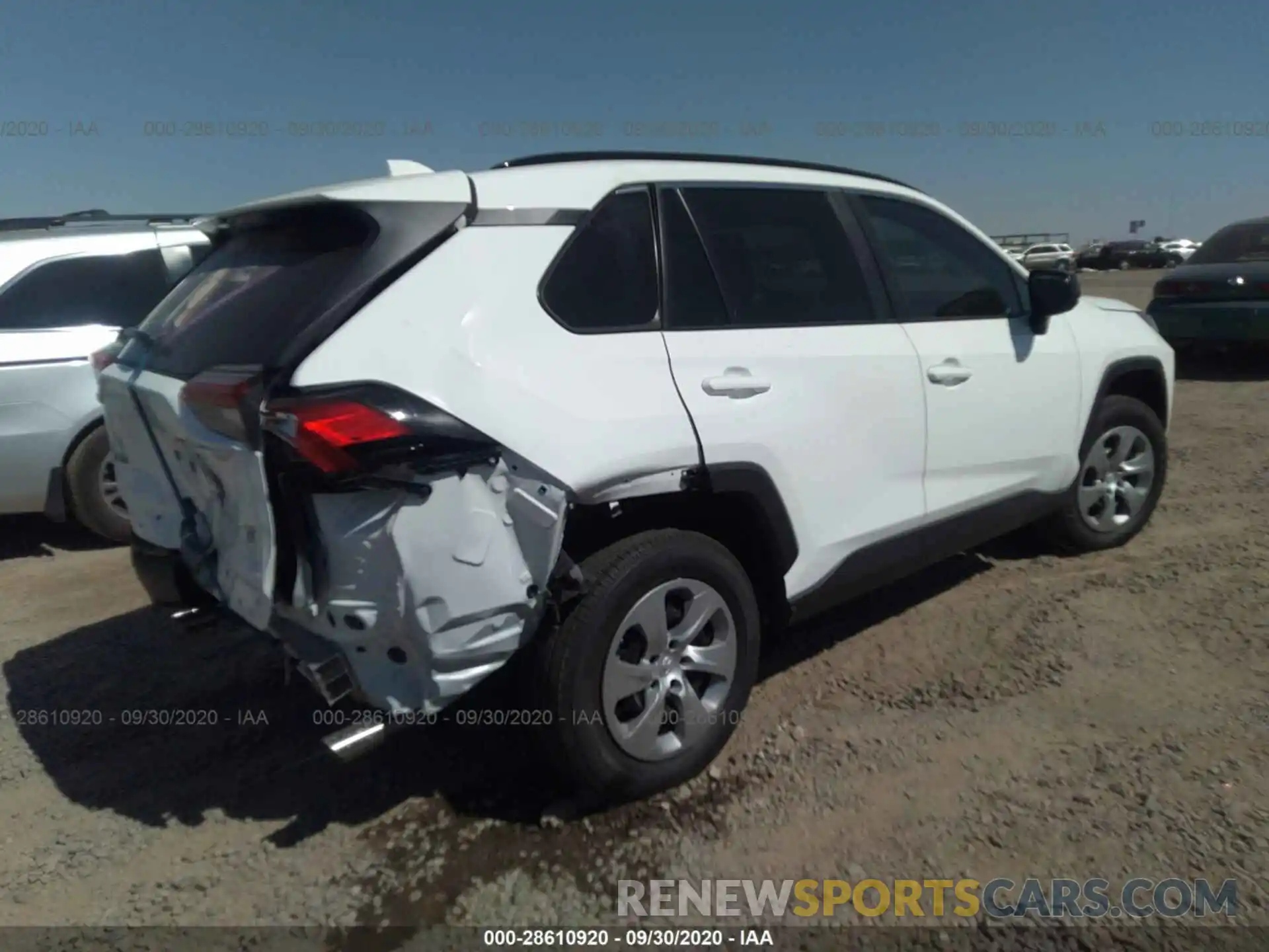 4 Photograph of a damaged car 2T3H1RFV9LW069633 TOYOTA RAV4 2020