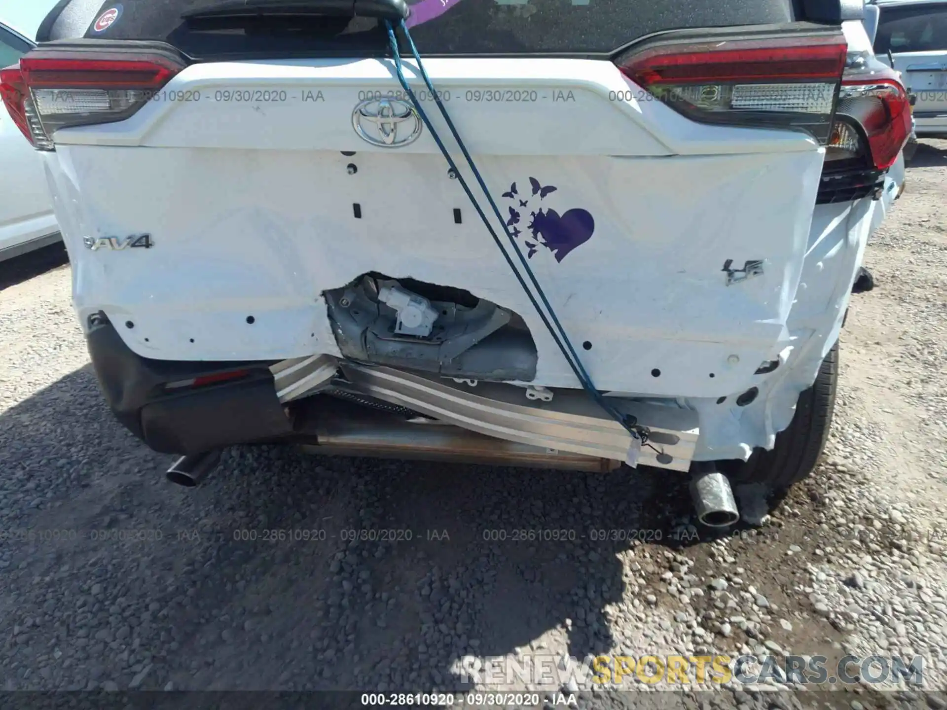 6 Photograph of a damaged car 2T3H1RFV9LW069633 TOYOTA RAV4 2020