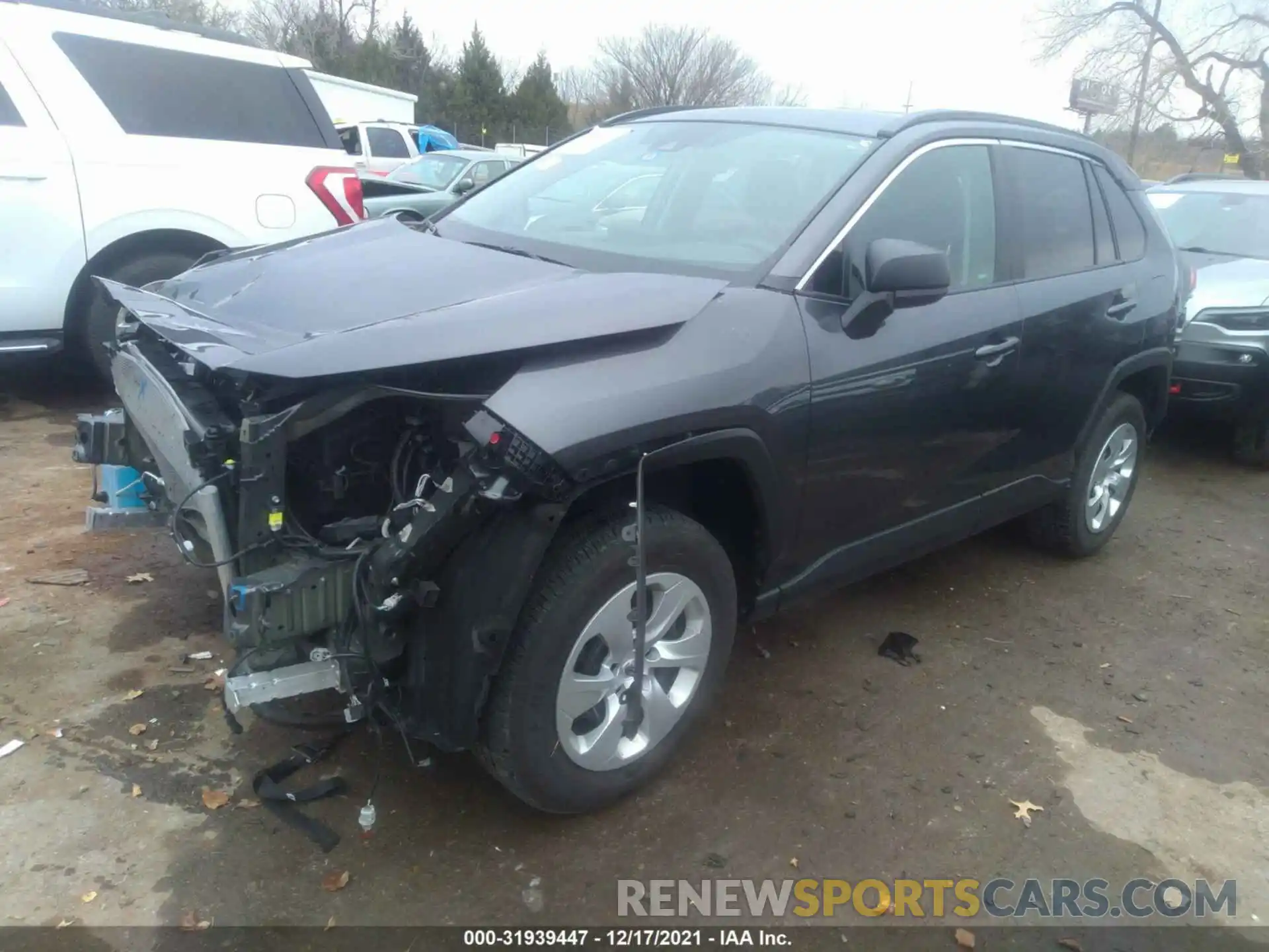 2 Photograph of a damaged car 2T3H1RFV9LW085640 TOYOTA RAV4 2020