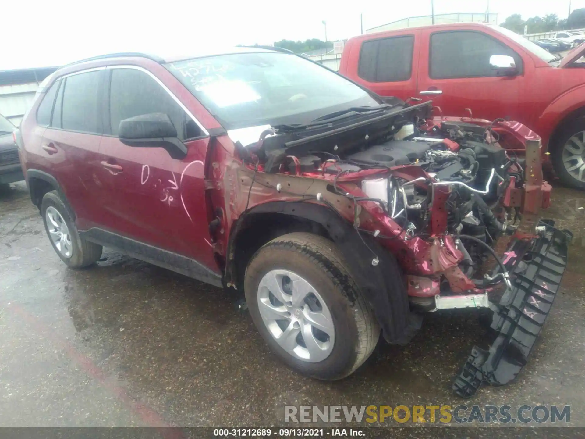 1 Photograph of a damaged car 2T3H1RFV9LW087498 TOYOTA RAV4 2020