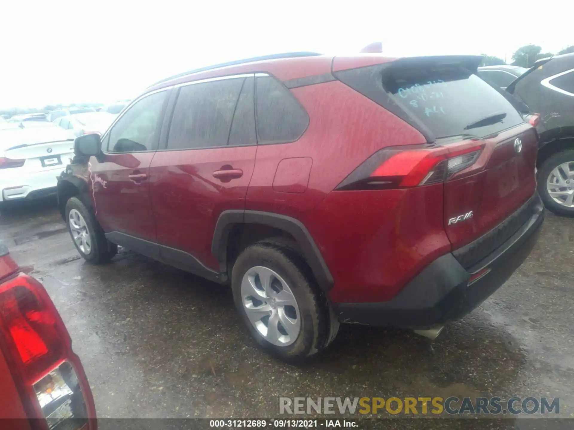 3 Photograph of a damaged car 2T3H1RFV9LW087498 TOYOTA RAV4 2020