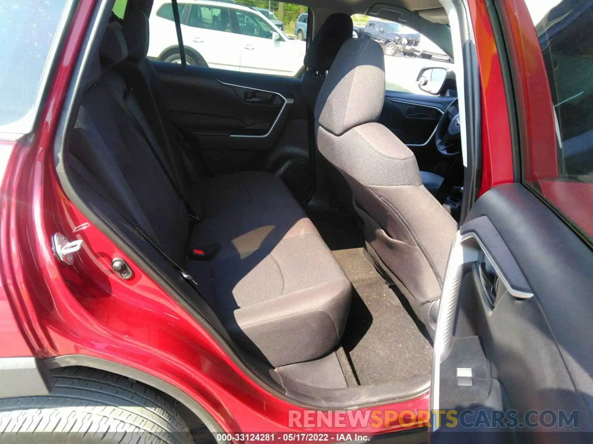 8 Photograph of a damaged car 2T3H1RFV9LW093026 TOYOTA RAV4 2020