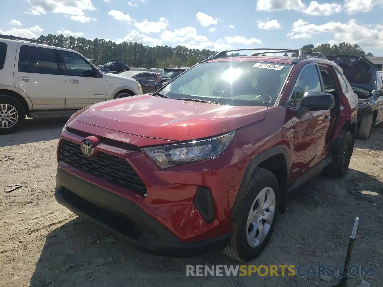 2 Photograph of a damaged car 2T3H1RFV9LW096900 TOYOTA RAV4 2020