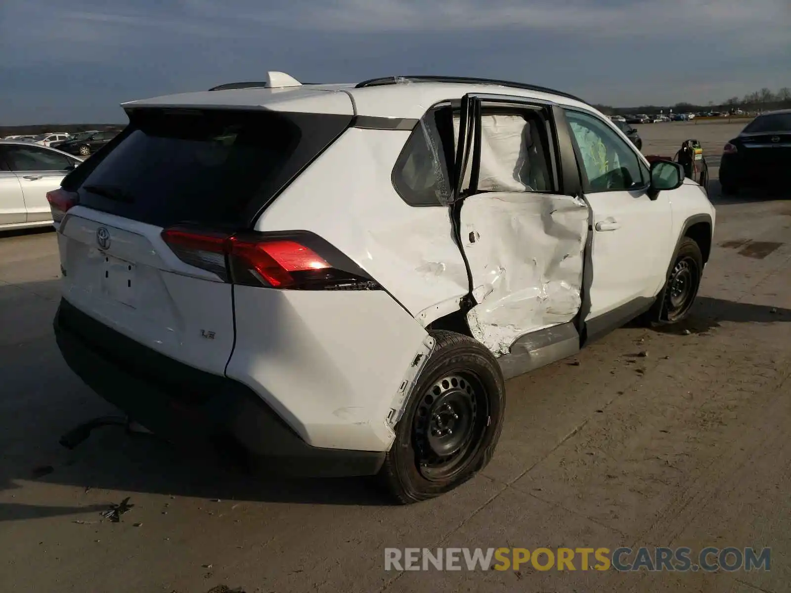 9 Photograph of a damaged car 2T3H1RFVXLC040840 TOYOTA RAV4 2020