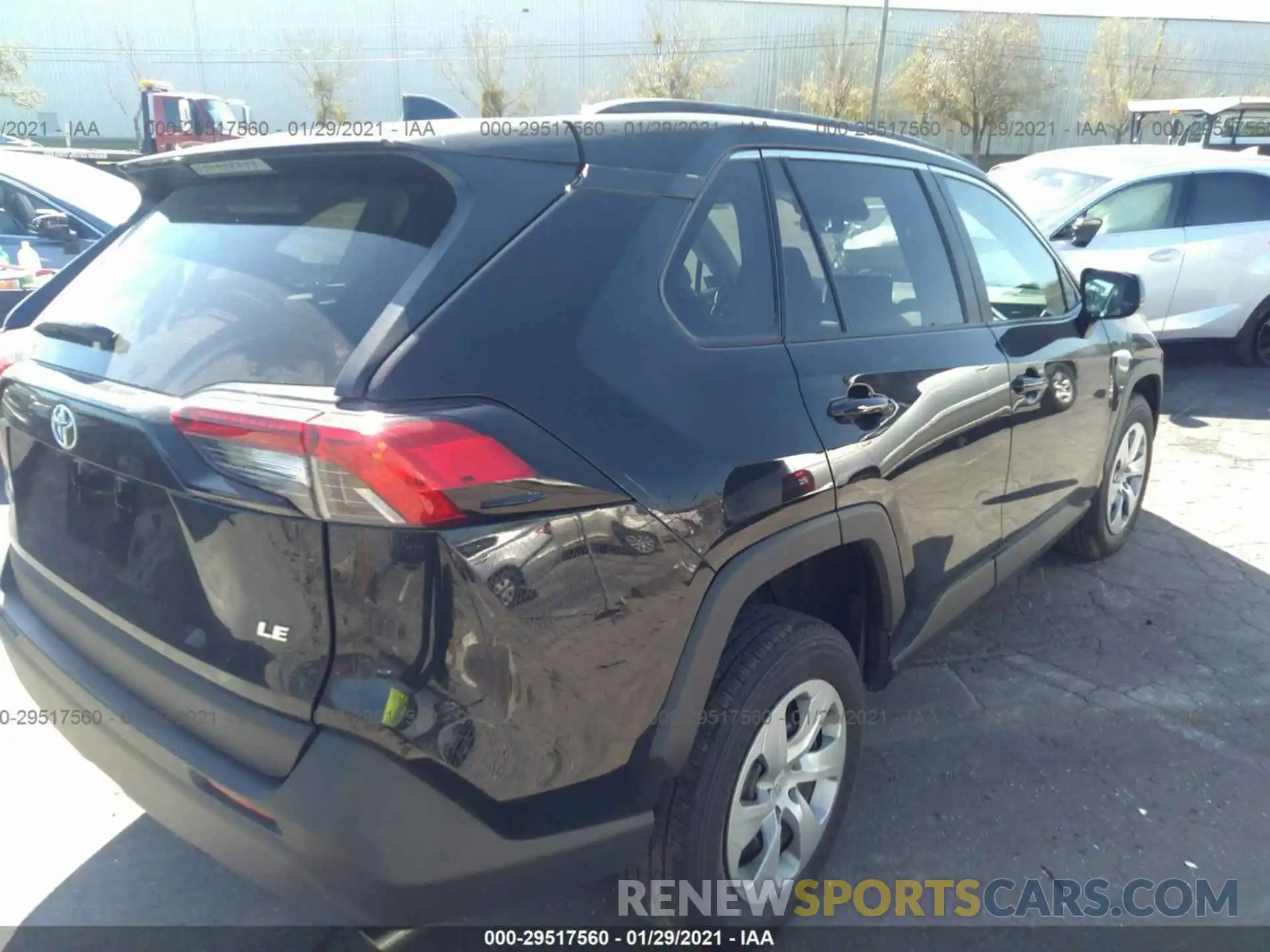 4 Photograph of a damaged car 2T3H1RFVXLC045326 TOYOTA RAV4 2020