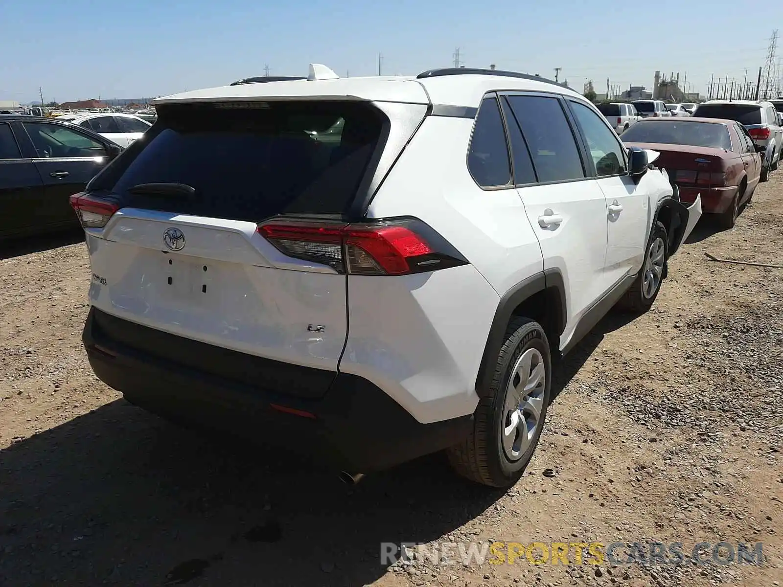 4 Photograph of a damaged car 2T3H1RFVXLC047254 TOYOTA RAV4 2020