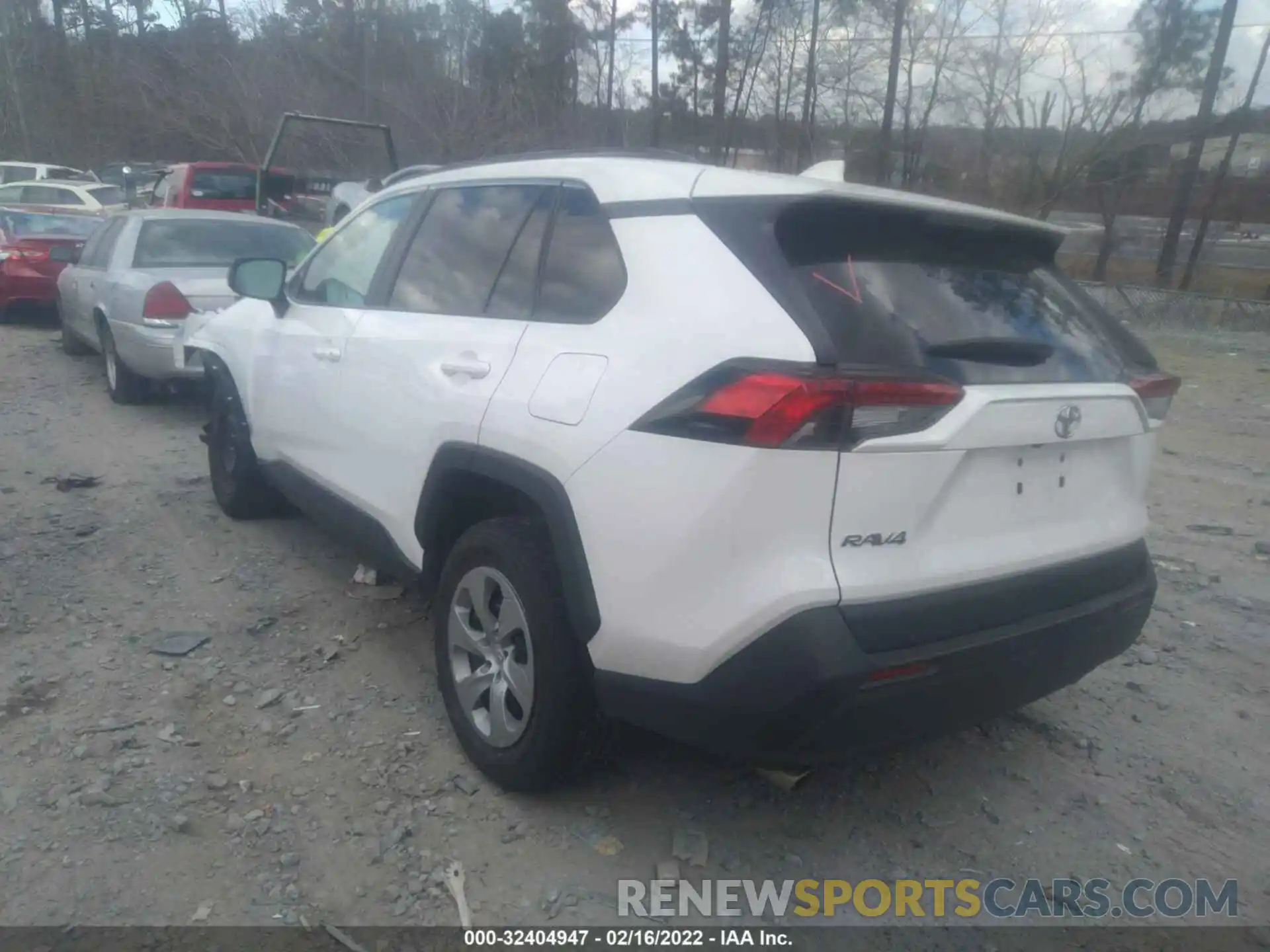 3 Photograph of a damaged car 2T3H1RFVXLC048114 TOYOTA RAV4 2020