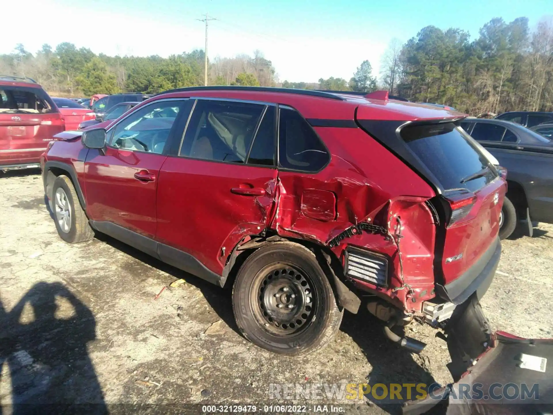 3 Photograph of a damaged car 2T3H1RFVXLC048629 TOYOTA RAV4 2020