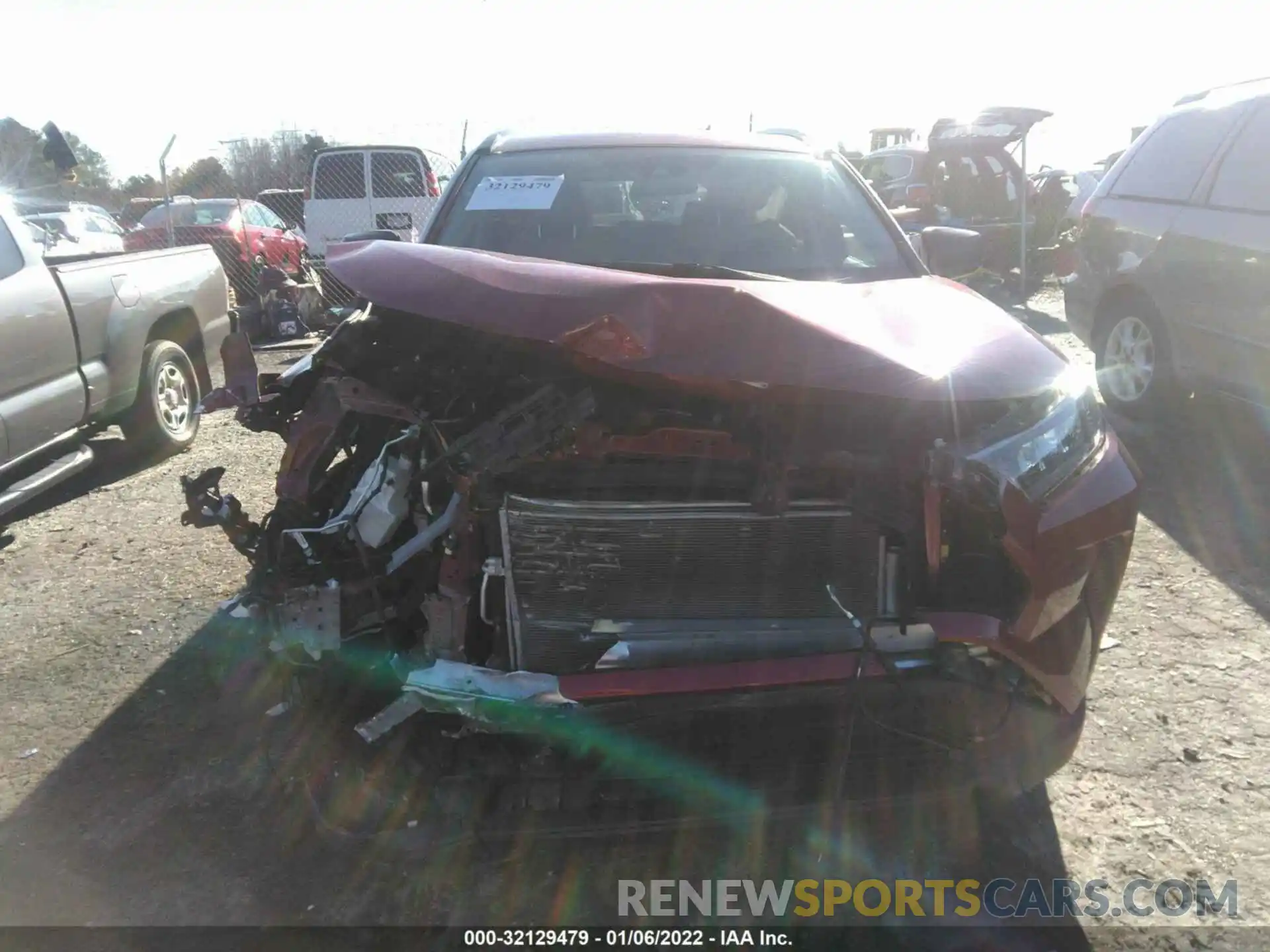 6 Photograph of a damaged car 2T3H1RFVXLC048629 TOYOTA RAV4 2020