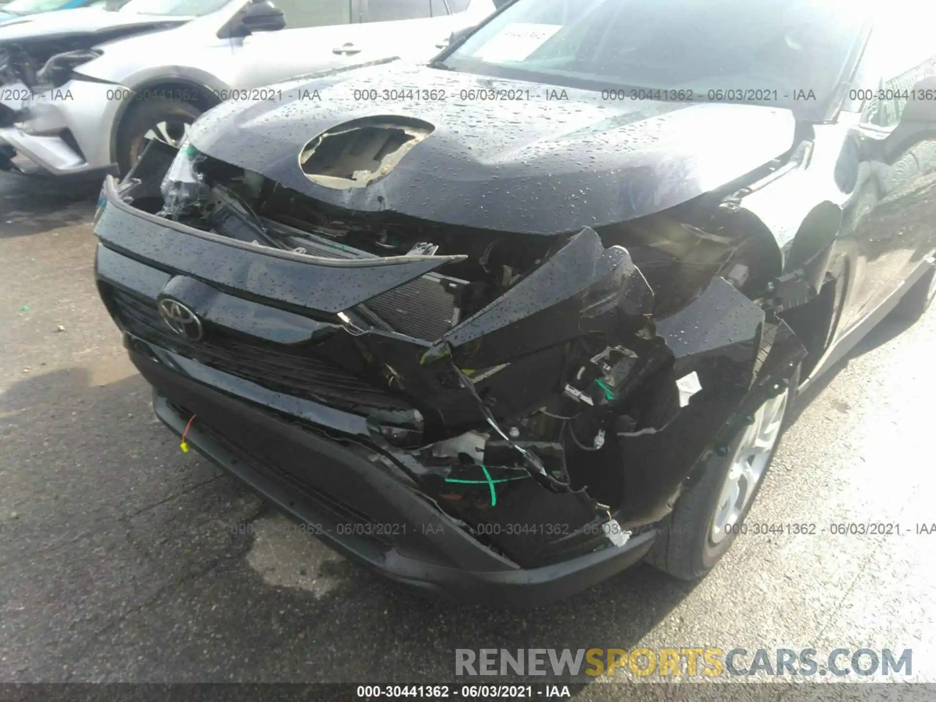 6 Photograph of a damaged car 2T3H1RFVXLC050770 TOYOTA RAV4 2020