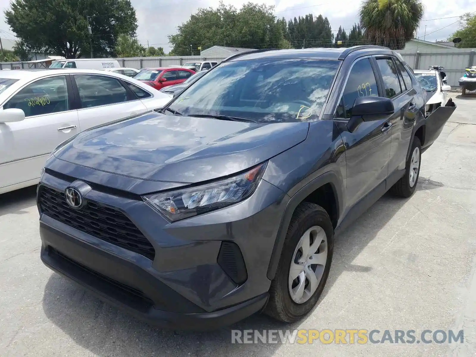 2 Photograph of a damaged car 2T3H1RFVXLC056259 TOYOTA RAV4 2020