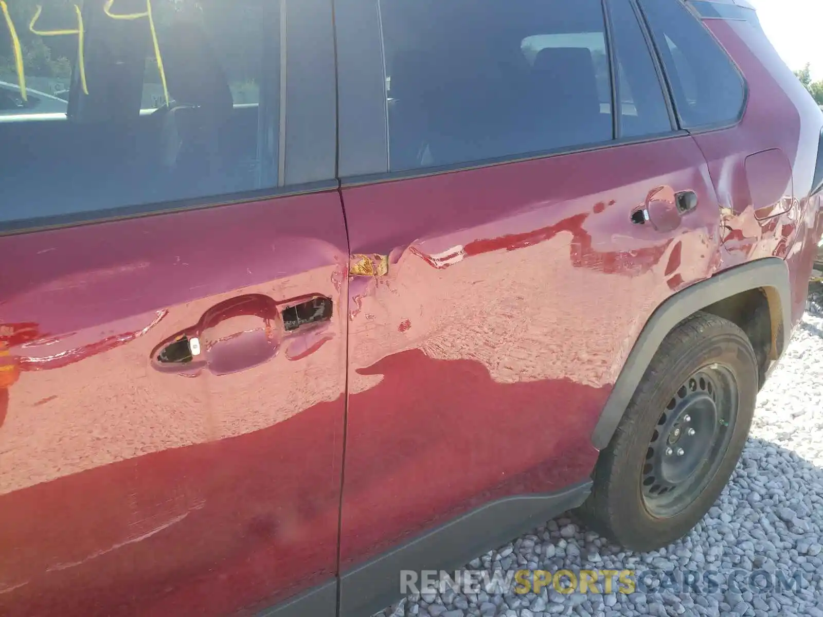 9 Photograph of a damaged car 2T3H1RFVXLC063258 TOYOTA RAV4 2020