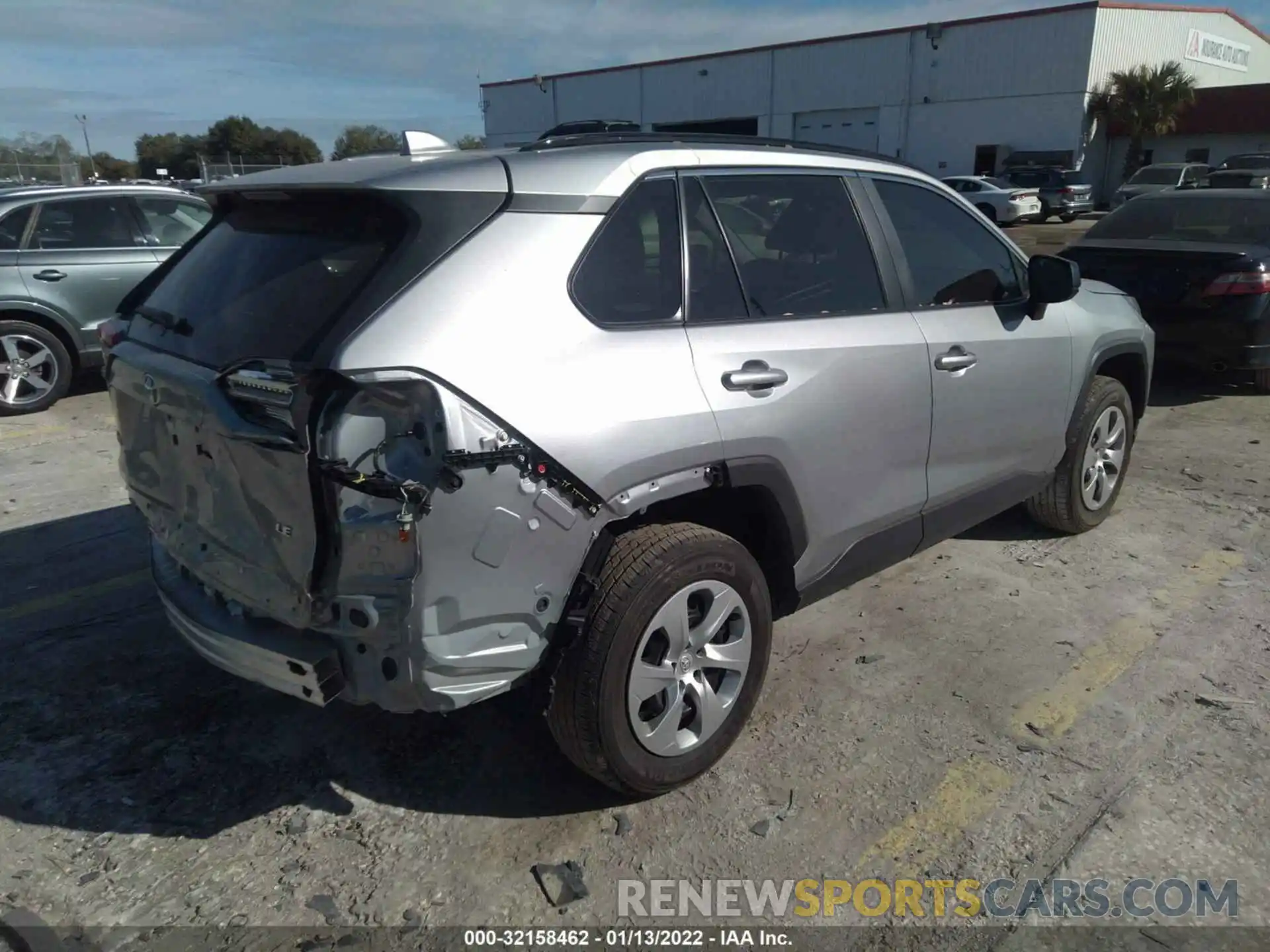 4 Photograph of a damaged car 2T3H1RFVXLC068427 TOYOTA RAV4 2020