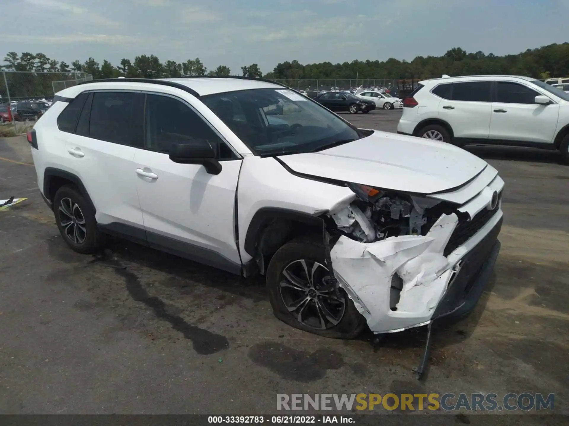 1 Photograph of a damaged car 2T3H1RFVXLC075829 TOYOTA RAV4 2020