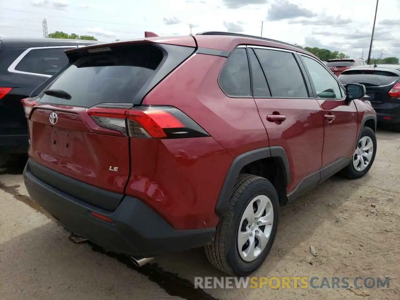 4 Photograph of a damaged car 2T3H1RFVXLC077175 TOYOTA RAV4 2020