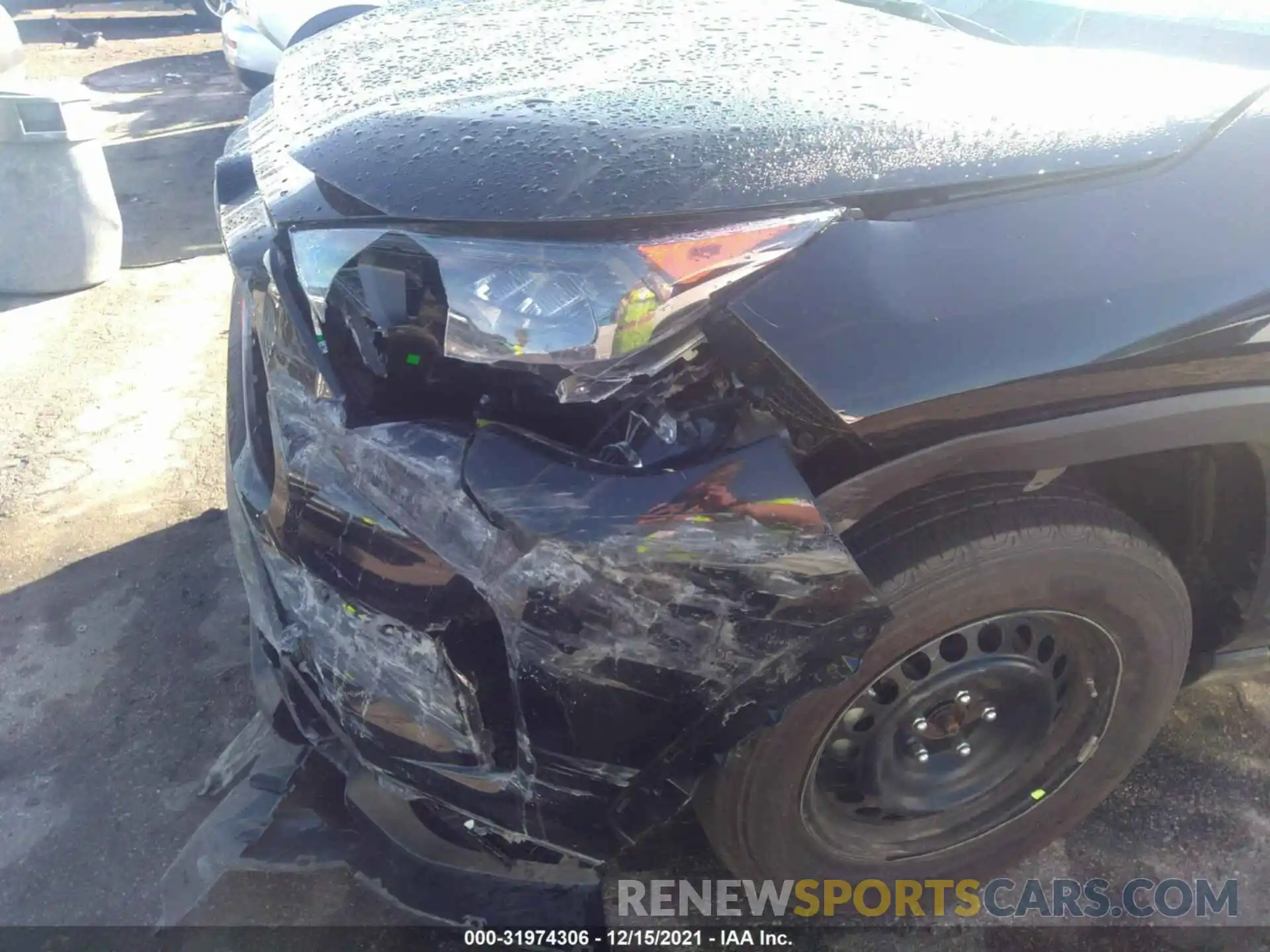 6 Photograph of a damaged car 2T3H1RFVXLC083350 TOYOTA RAV4 2020