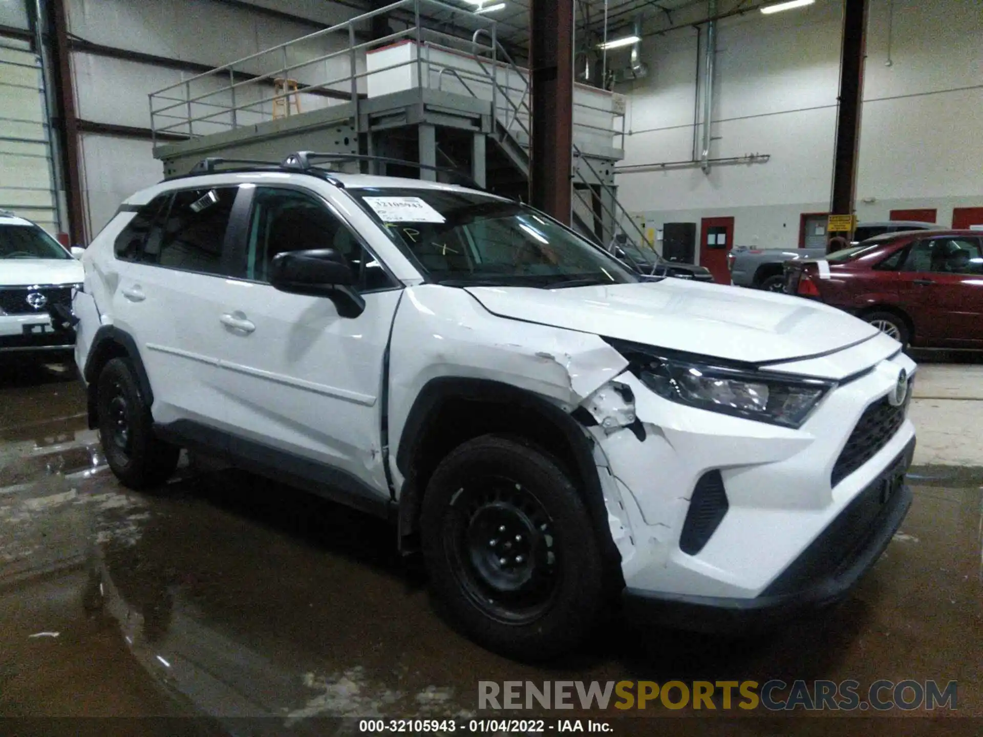 1 Photograph of a damaged car 2T3H1RFVXLC085289 TOYOTA RAV4 2020